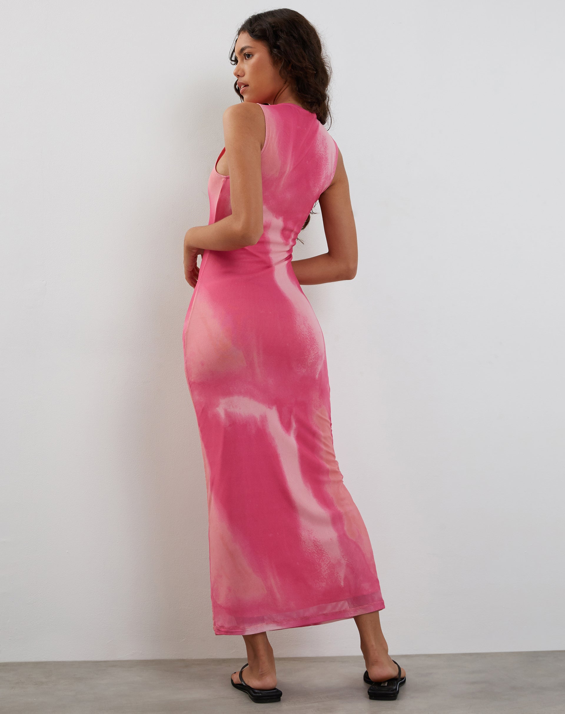 imagen de Fayola Printed Maxi Dress in Watercolour Pink