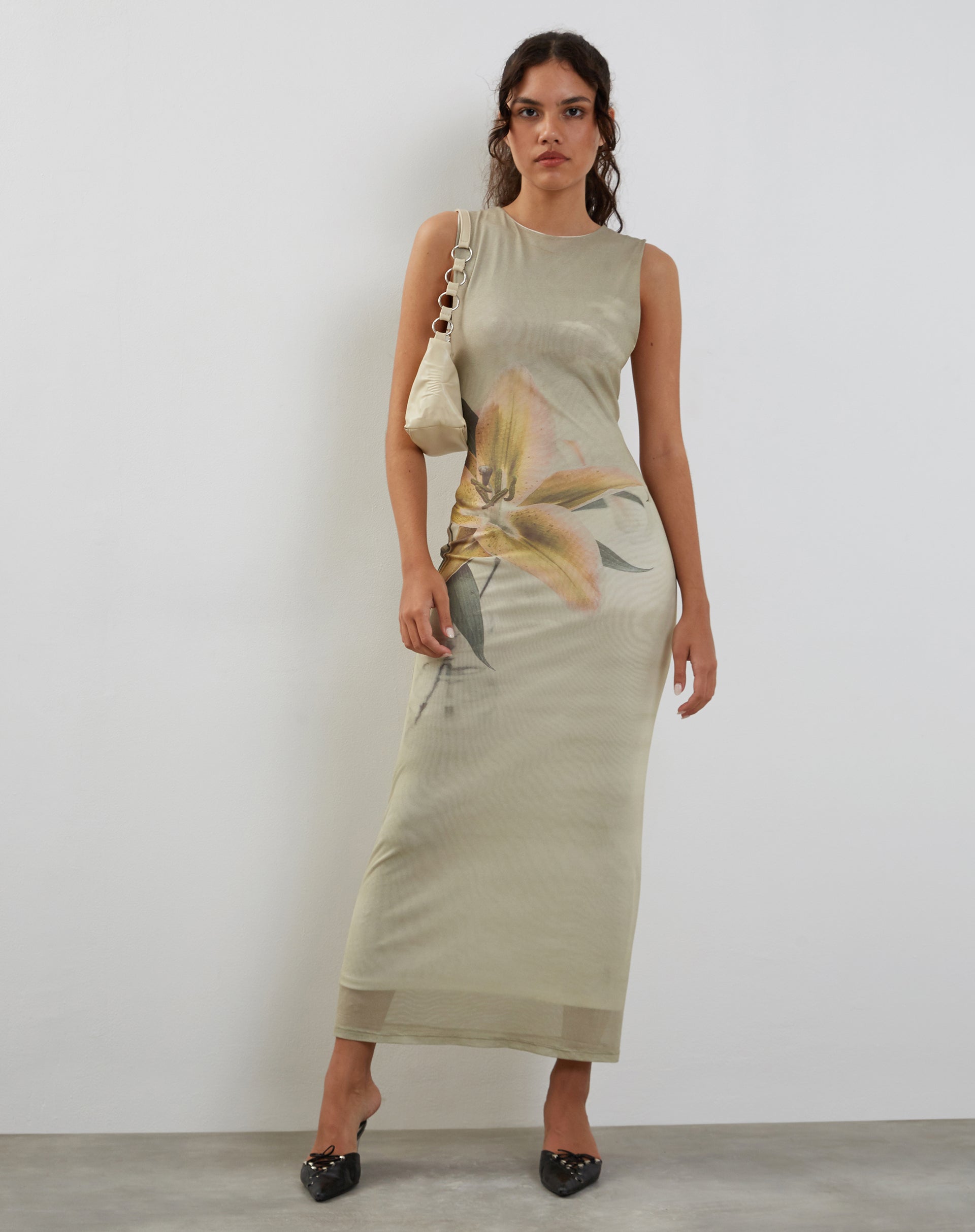 Imagen de Fayola Maxi Vestido Estampado en Amarillo Lily Print