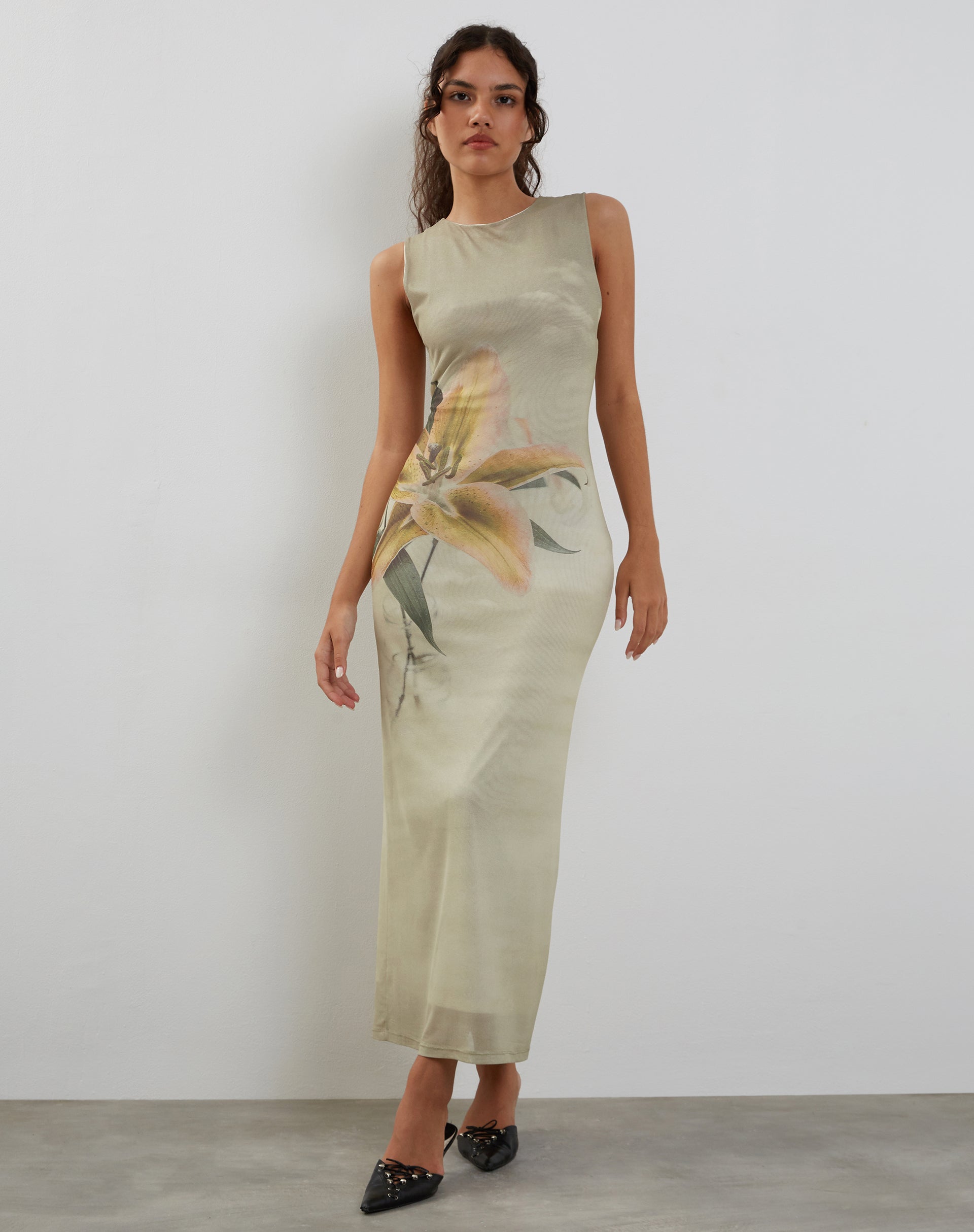 Imagen de Fayola Maxi Vestido Estampado en Amarillo Lily Print