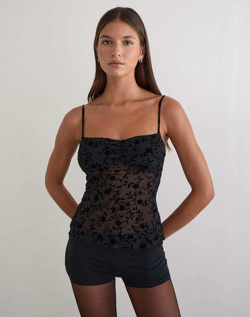 Imagen del top Fierza Cami en Pretty Petal Flock Black