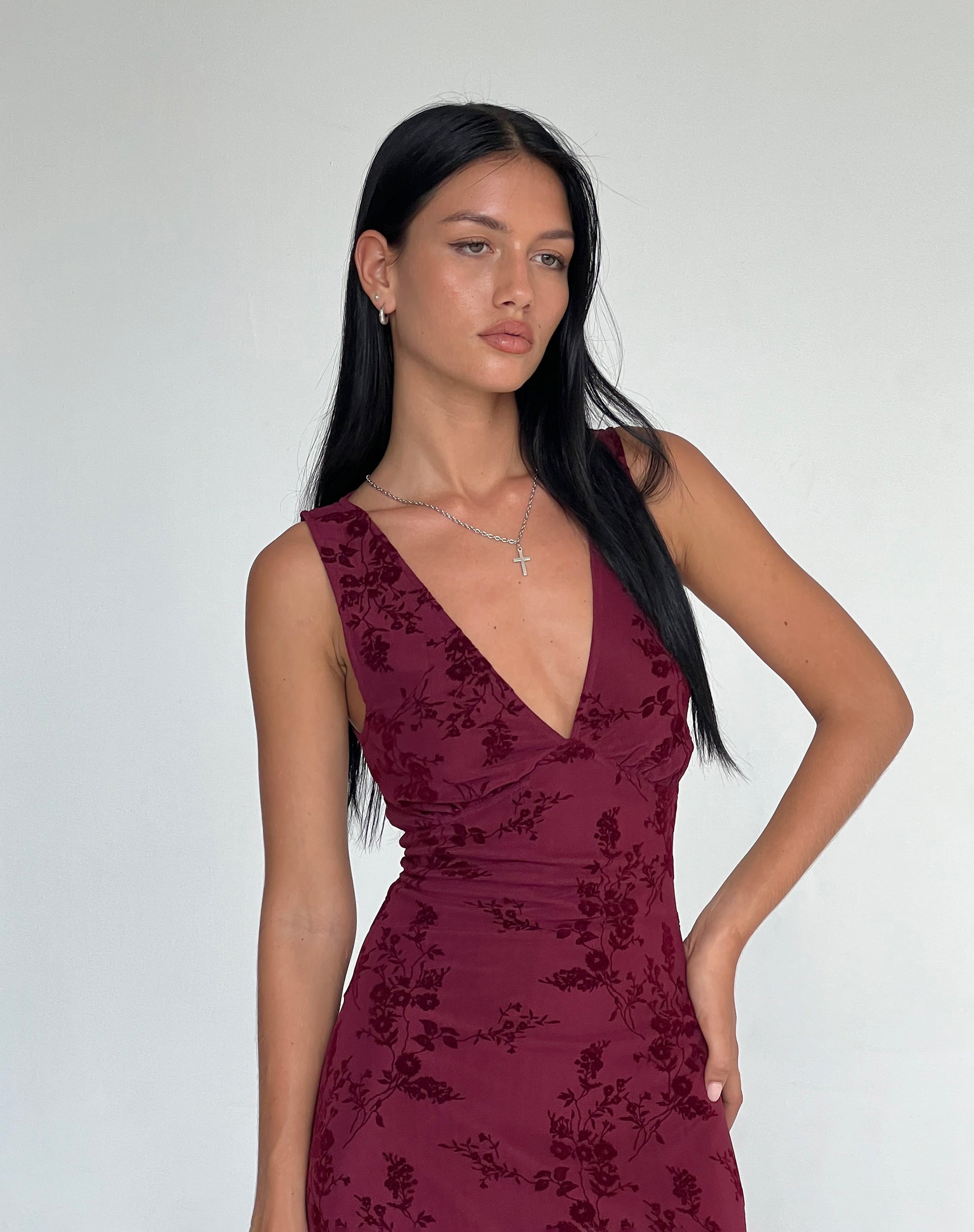 Vestido Gabriela Midi en Botanical Flower Granate