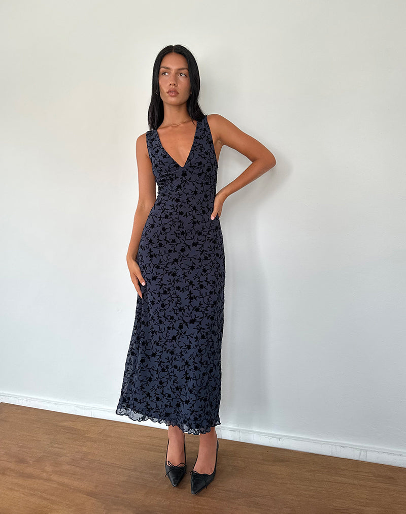Imagen del vestido Gabriela Midi en pétalo flocado Azul marino