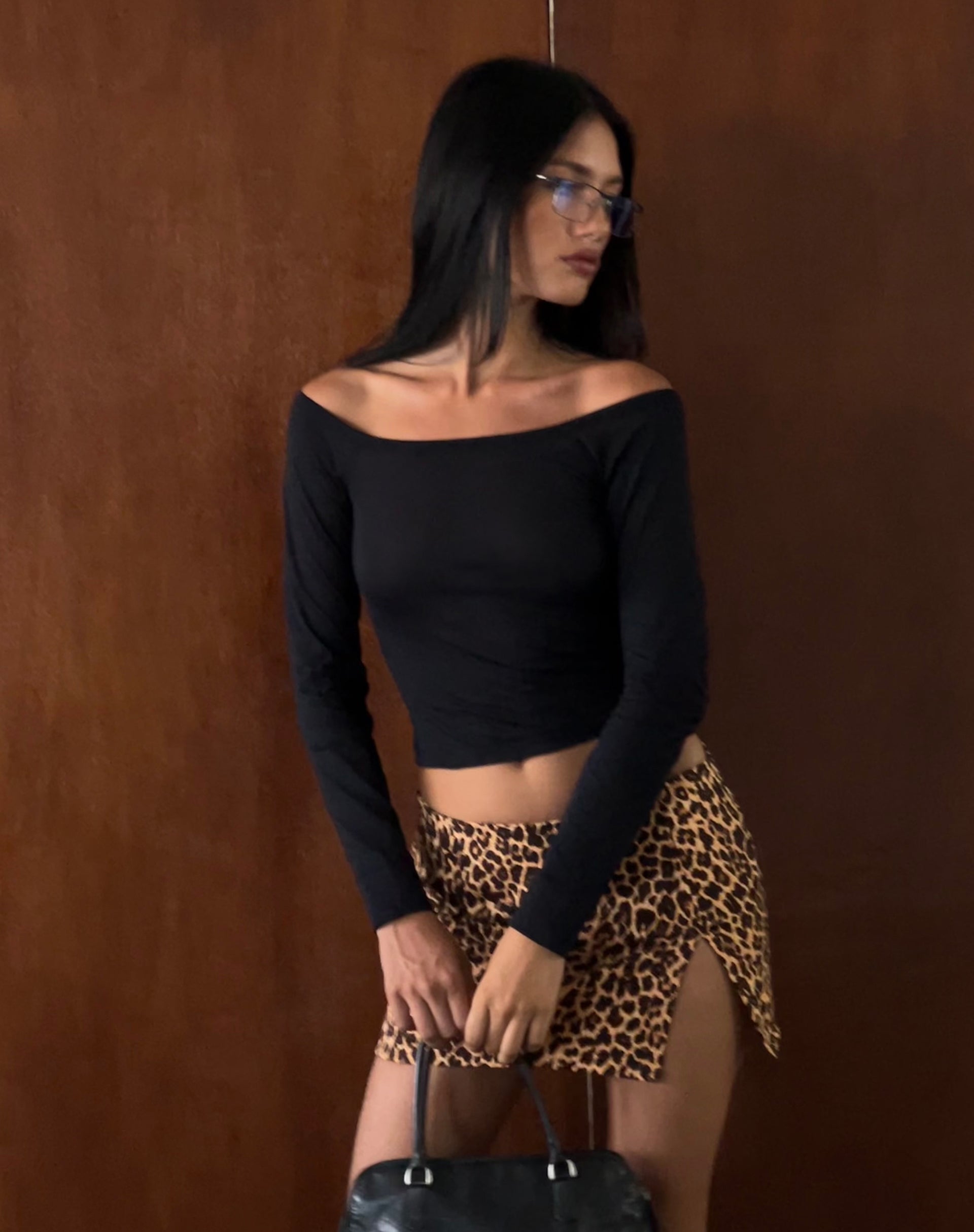 Imagen de Gavya Top Bardot de Manga Larga en Negro