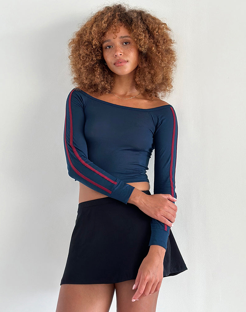 Gavya Top de manga larga Bardot en azul marino con raya roja Adrenaline