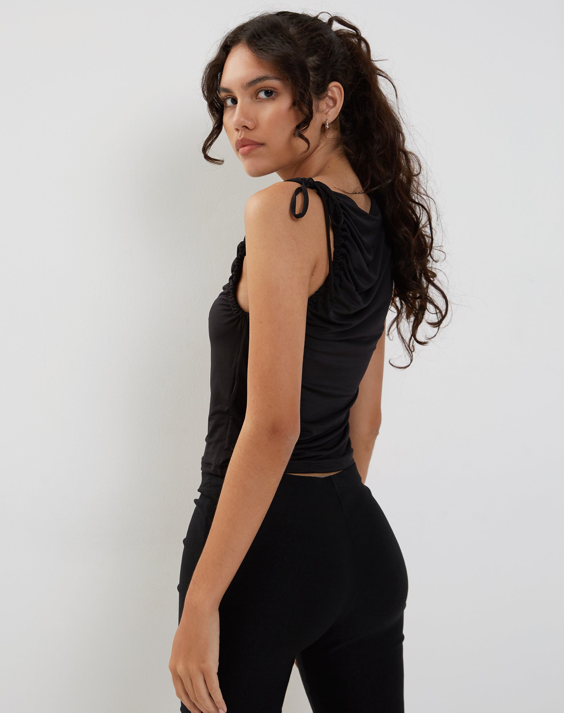 Imagen de Hagne Chaleco Top Negro