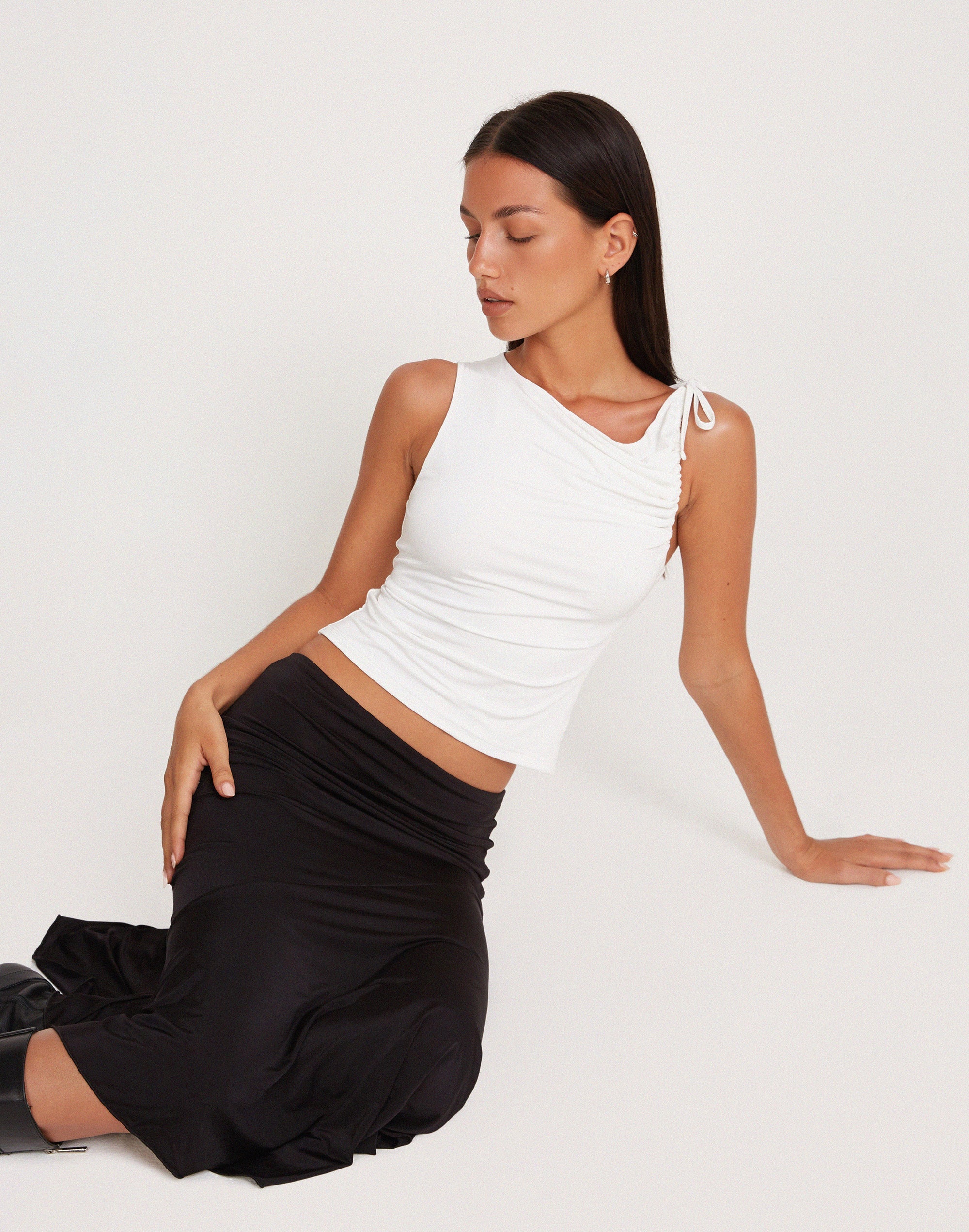 Imagen de Hagne Crop Vest Top en Off White