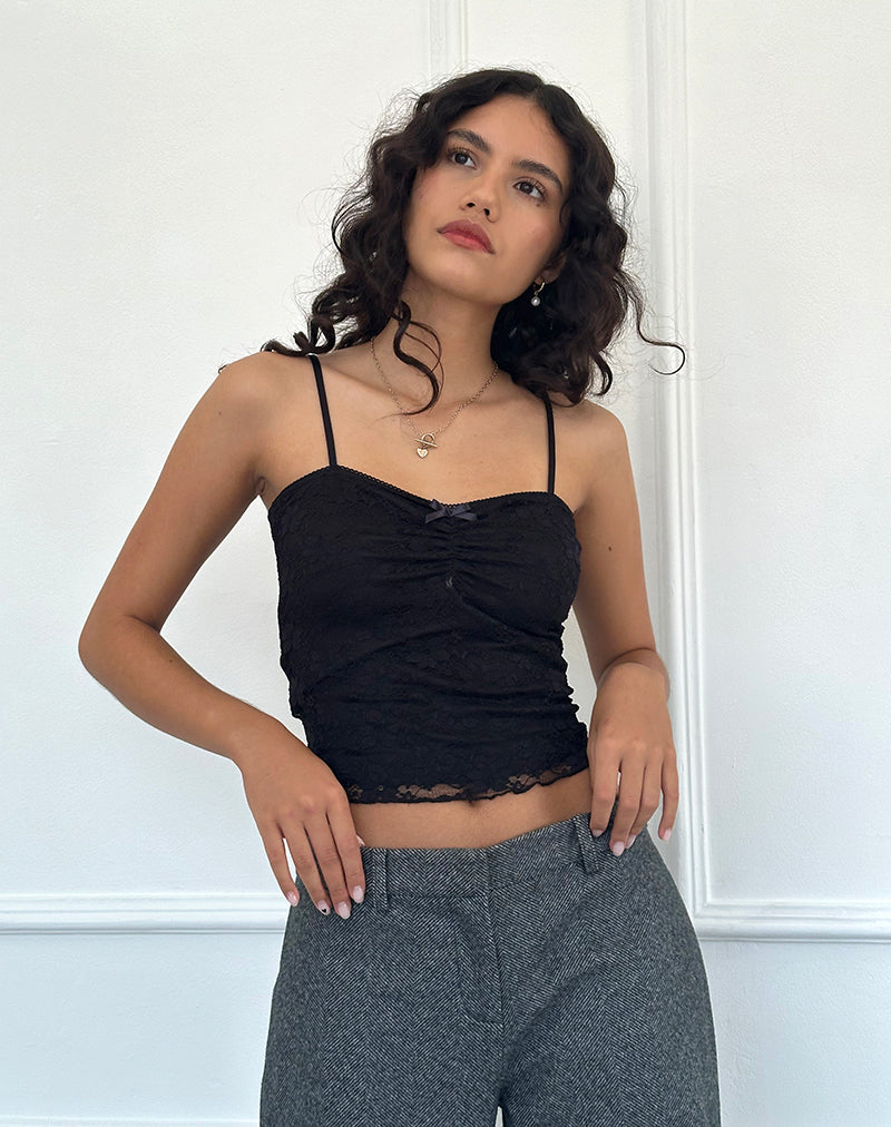 Cami Top de Encaje Hali en Encaje Negro Orquídea