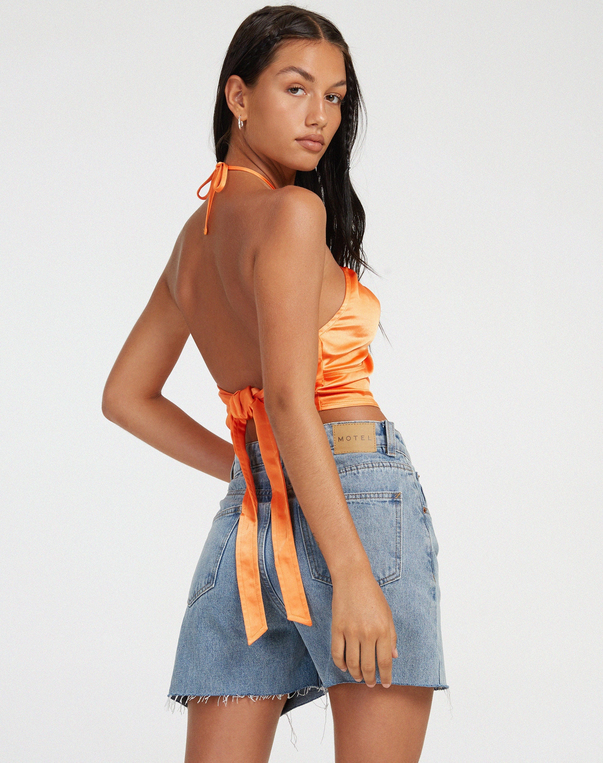 imagen de Haltri Crop Top en Satén Naranja