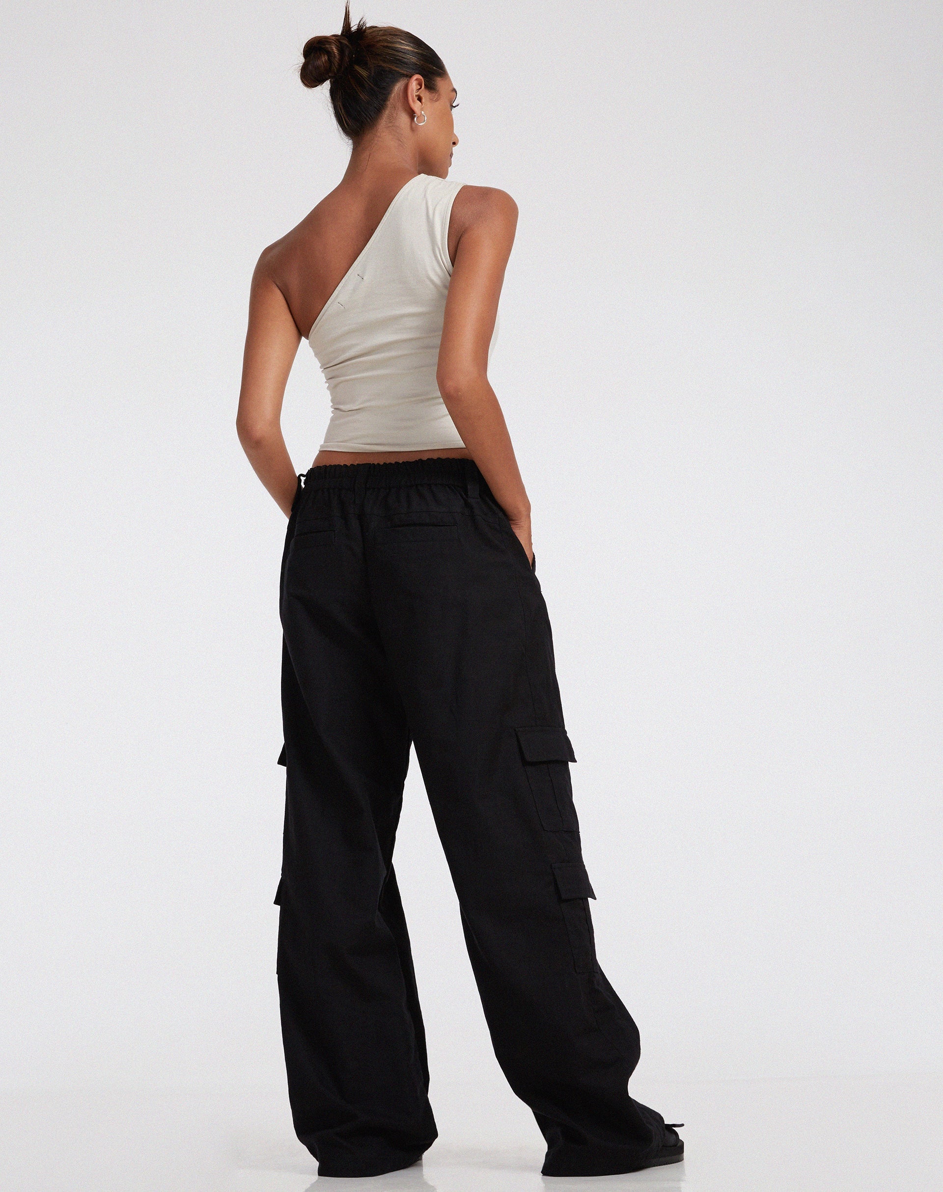imagen de Hansa Cargo Trouser en Rami Negro