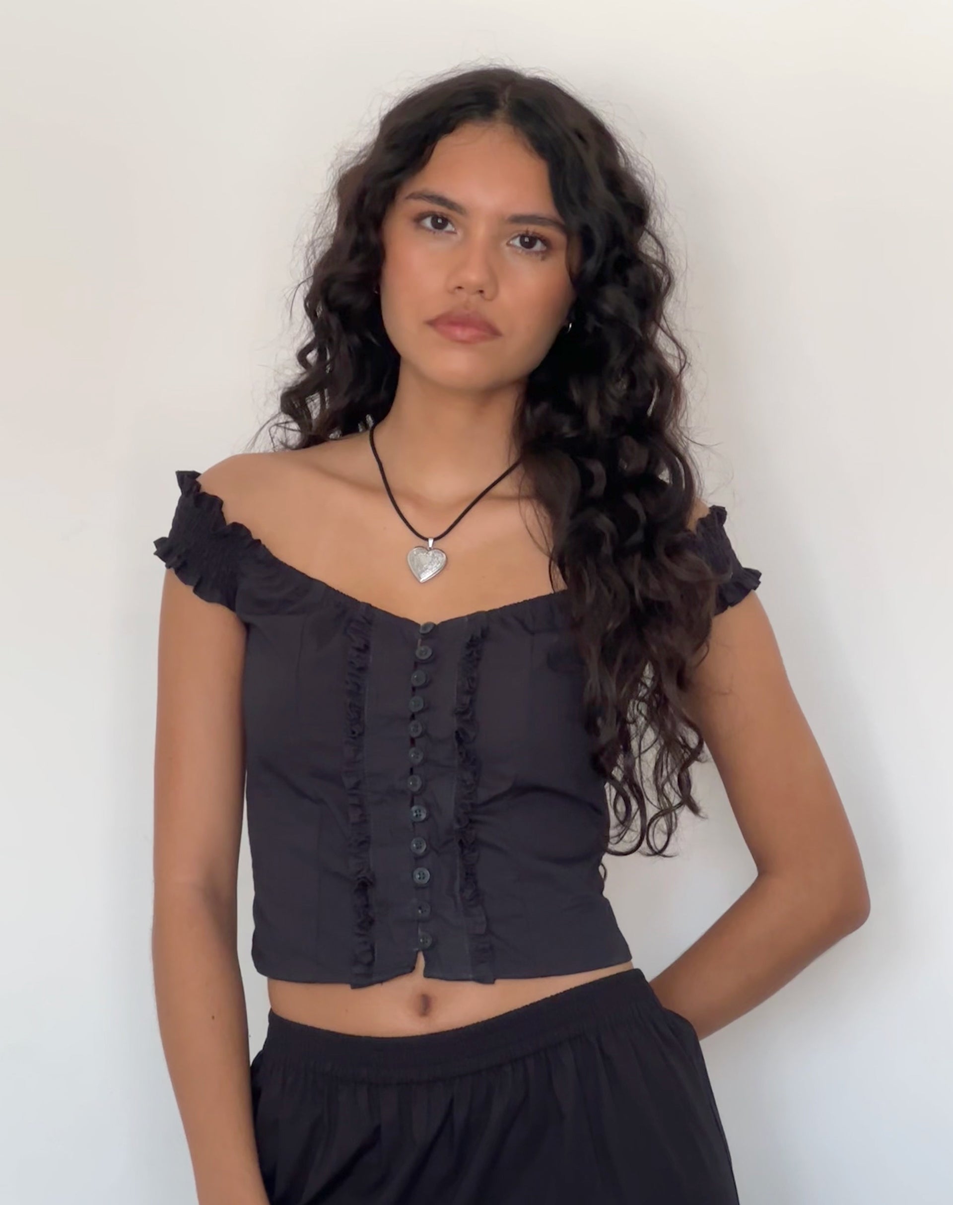 Imagen de Harley Cord Heart Locket Necklace by Gemini Jewels