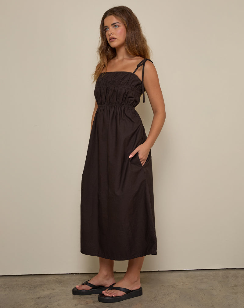 Imagen del vestido Haruko Midi en chocolate amargo