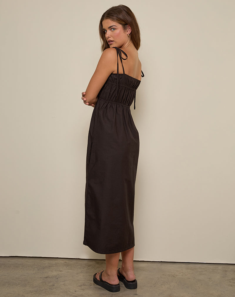Imagen del vestido Haruko Midi en chocolate amargo