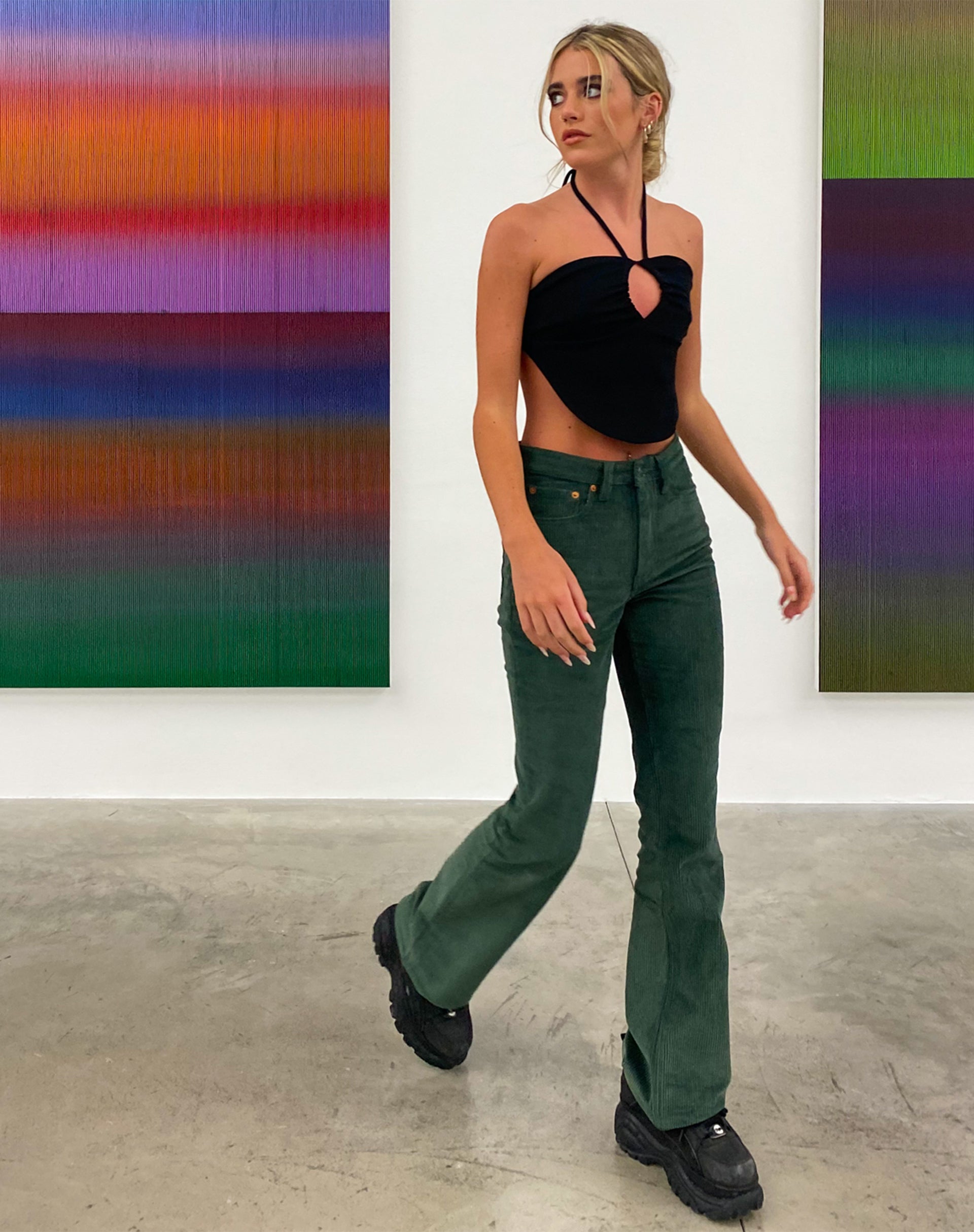 Imagen de MOTEL X OLIVIA NEILL Bootleg Jeans en Cord Green