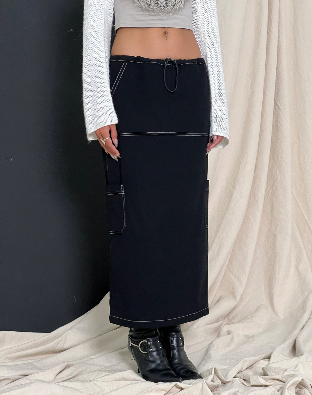 Falda Swari Midi Cargo Negra