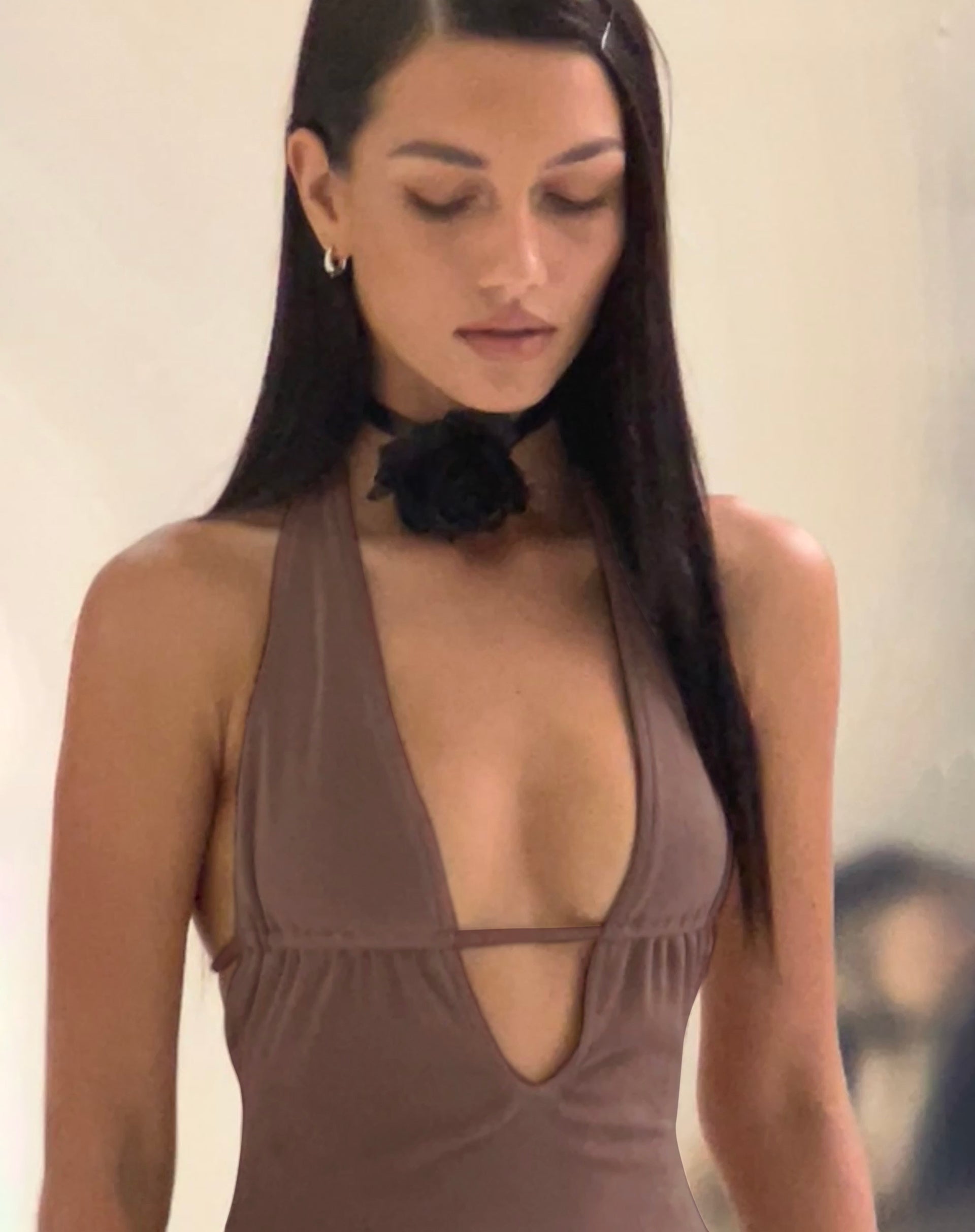 Imagen de Savilla Mini Vestido Cuello Haltern en Pimienta