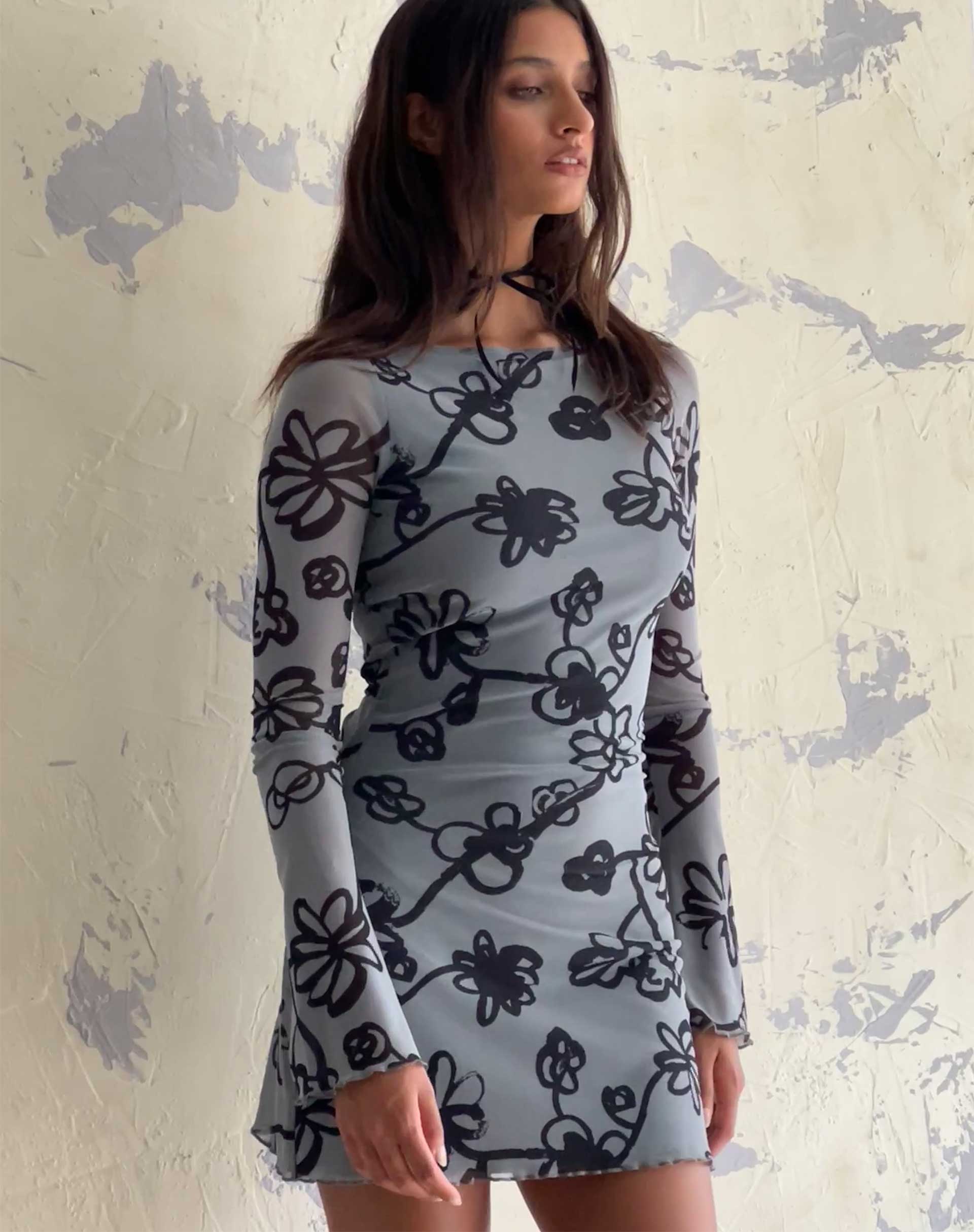 Imagen de Sevila Minivestido de malla Doodle Flower Gris