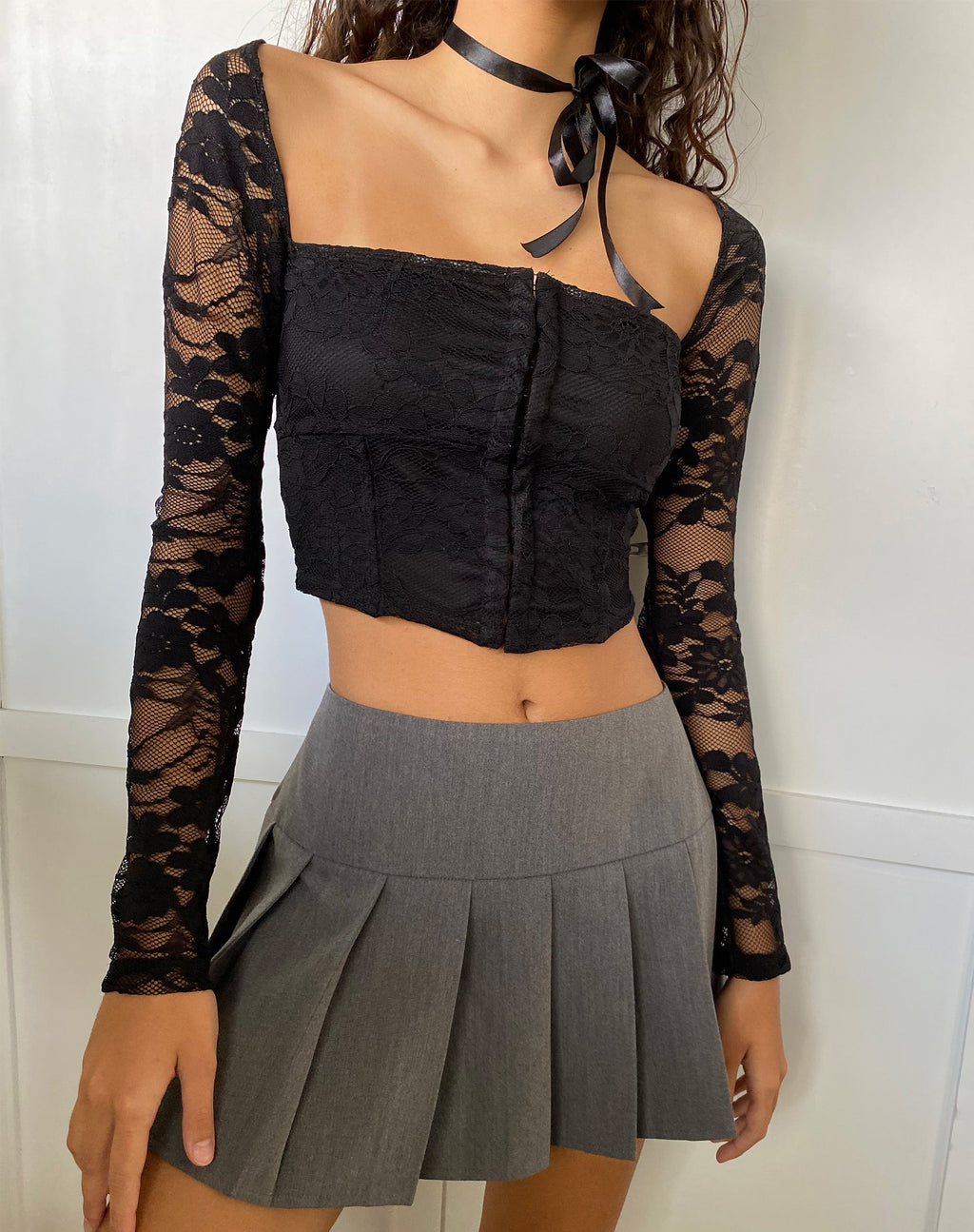 Khafila Top Corsé de Manga Larga de Encaje Negro