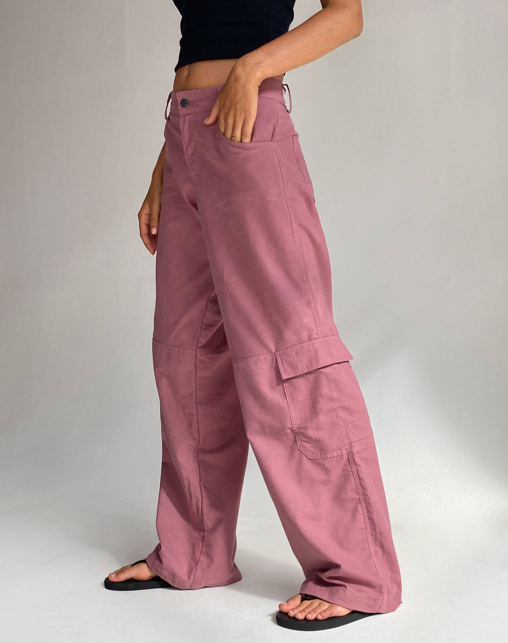 Pantalón cargo de tiro bajo Gemma en lino malva