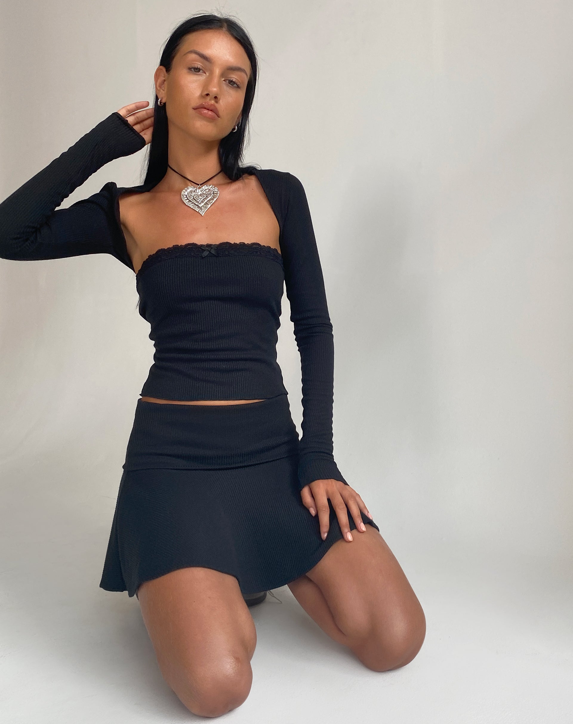 Imagen de Orla Minifalda de canalé en negro