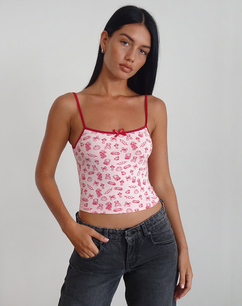 imagen de Isna Cami Top en estampado Girlie con ribete rojo