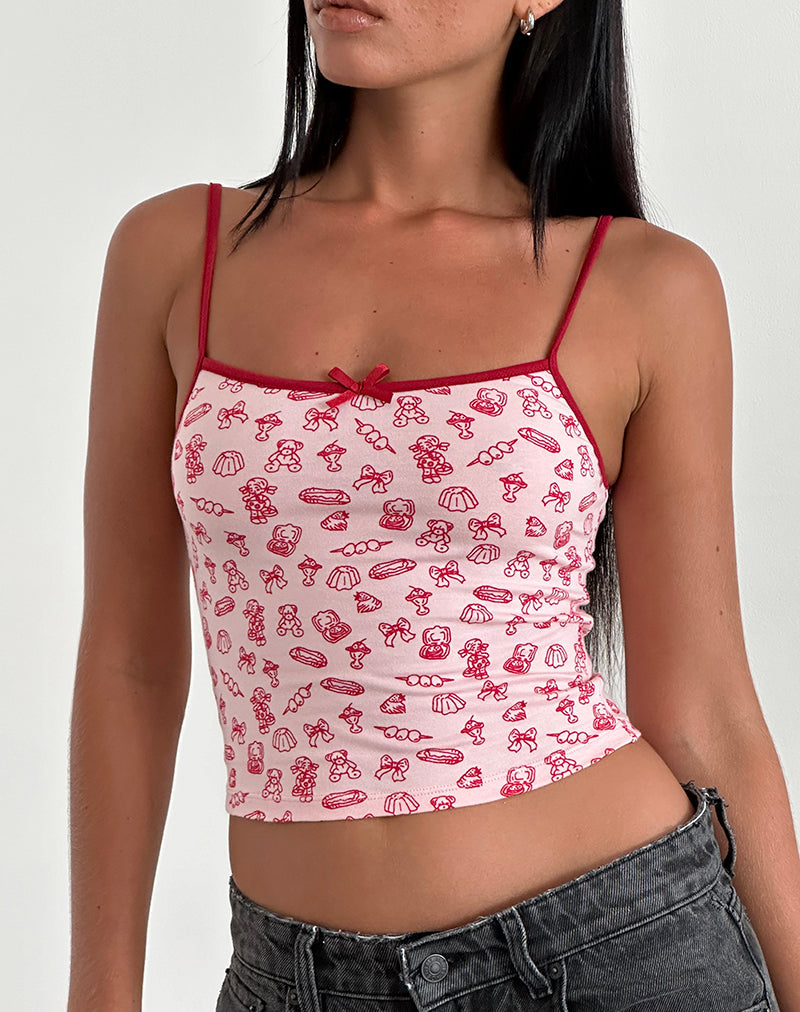 imagen de Isna Cami Top en estampado Girlie con ribete rojo