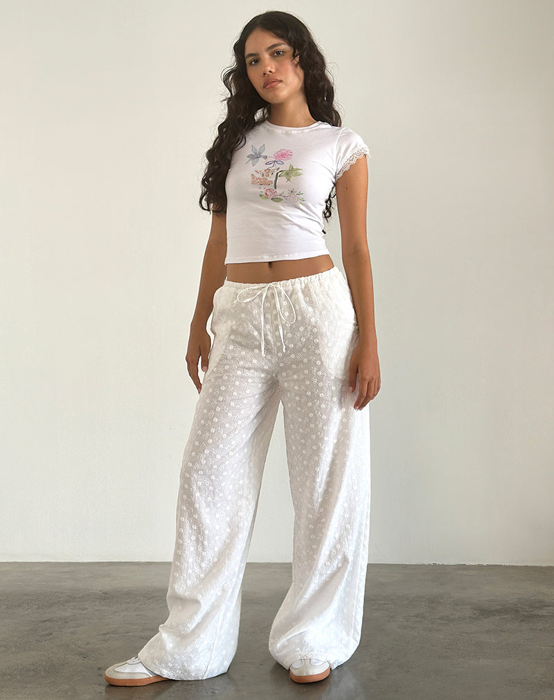 Imagen de Izzy Top en Ramo Floral Blanco