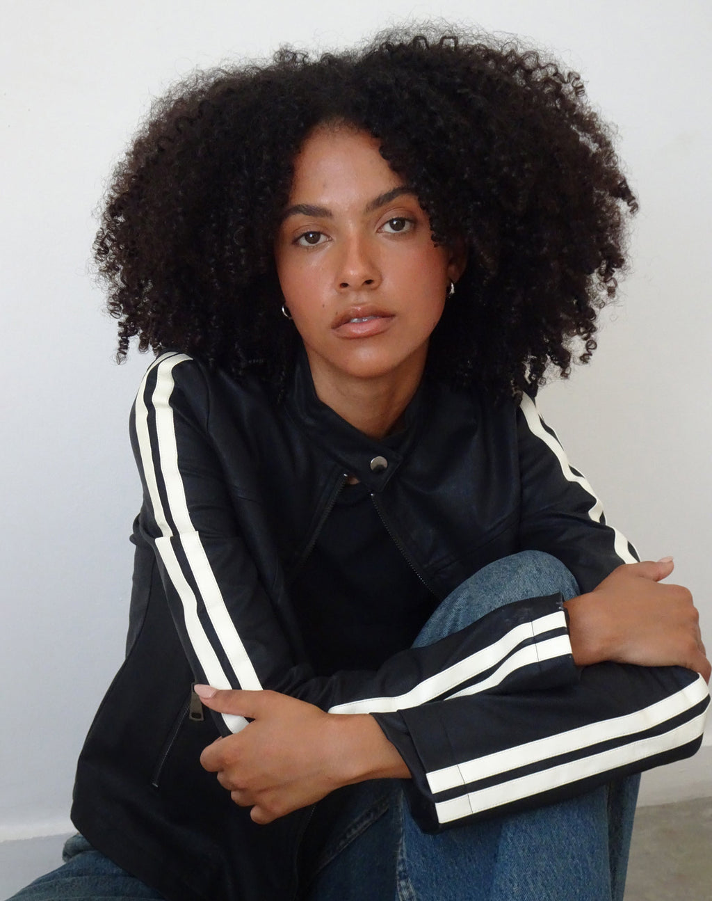 Chaqueta motera Jacquie Zip Up en PU Negro