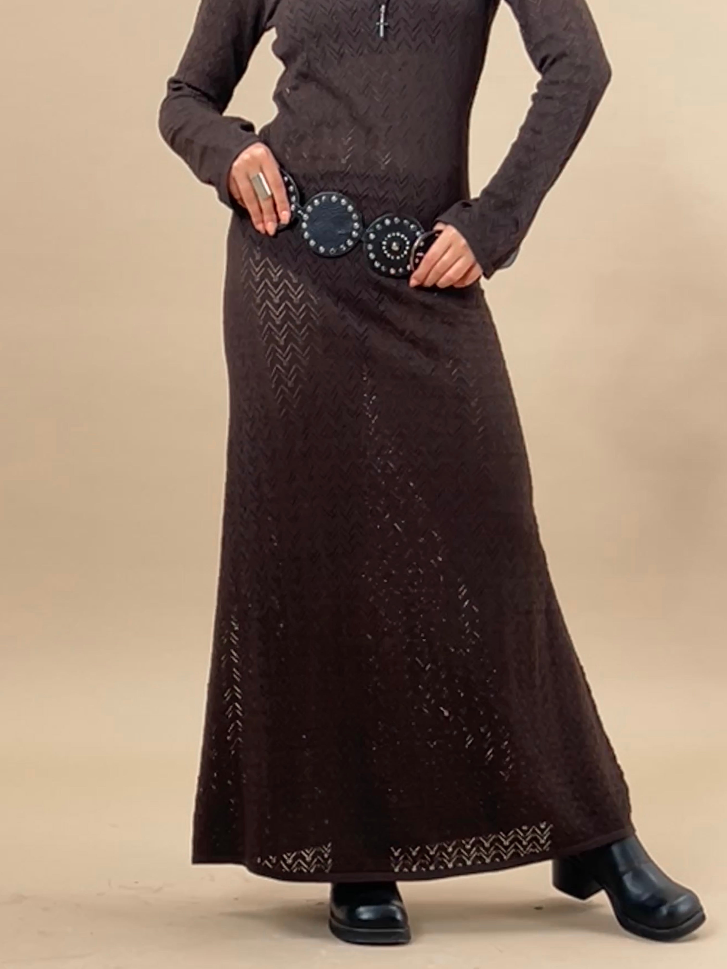 imagen de Jadie Long Sleeve Maxi Dress in Coffee