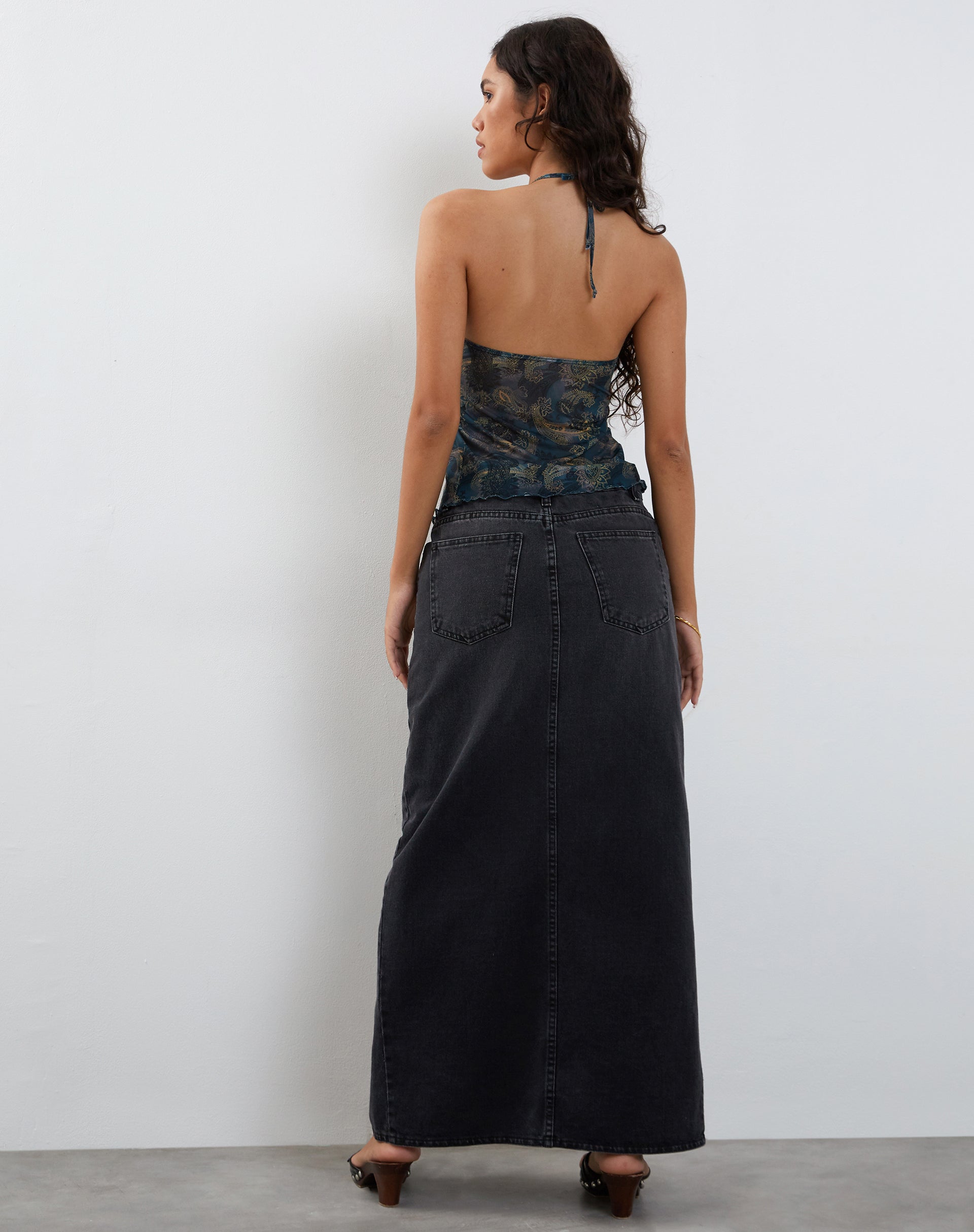 Imagen de Janar Top Cuello Haltern en Pasiley Tonal Azul