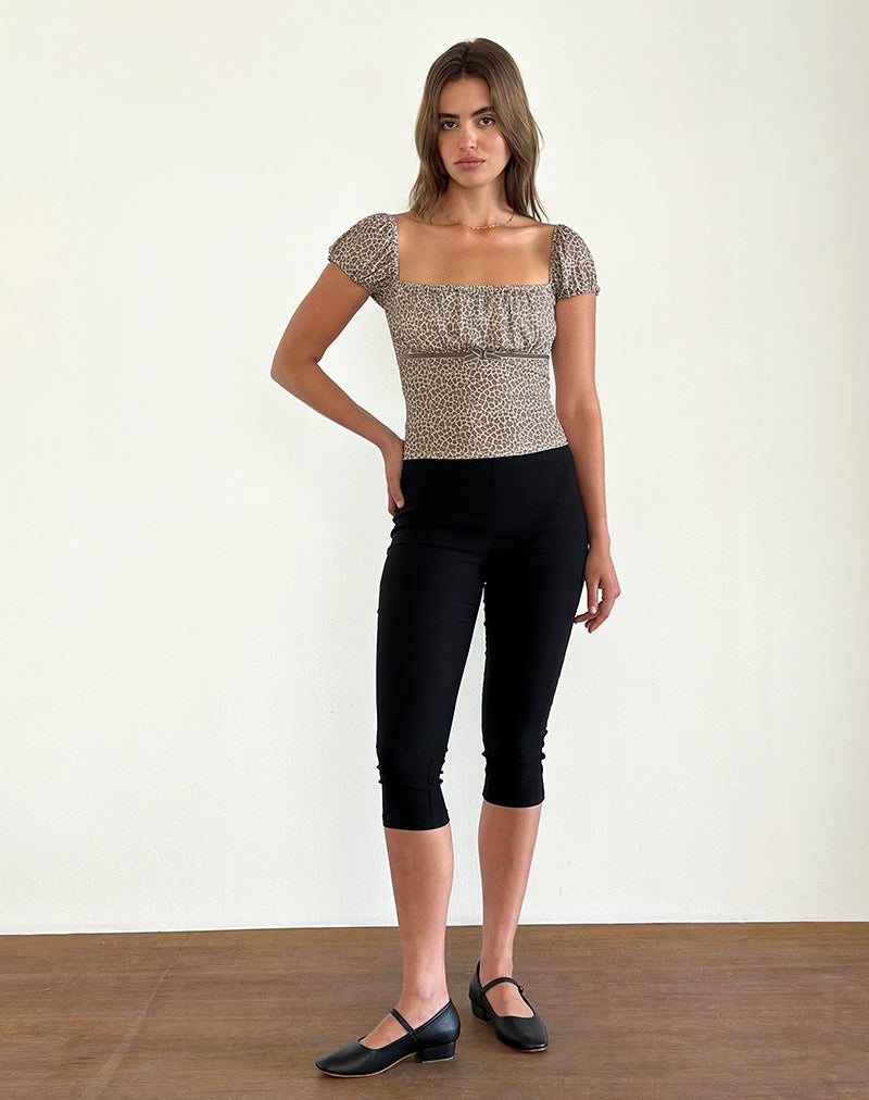 Imagen de la blusa Jarji en delicado leopardo marrón claro