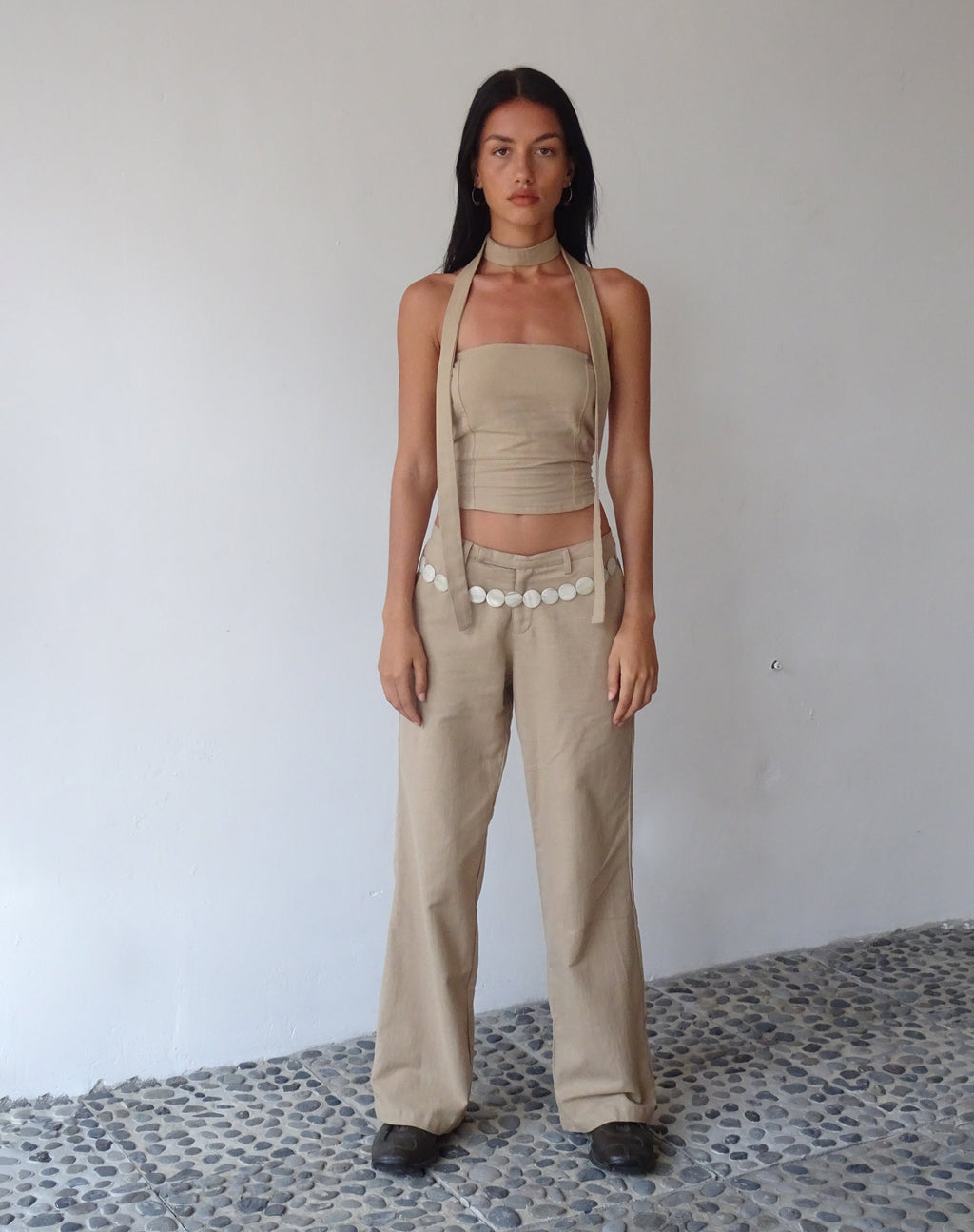 MOTEL X JACQUIE Pantalón Jawi en Topo Claro