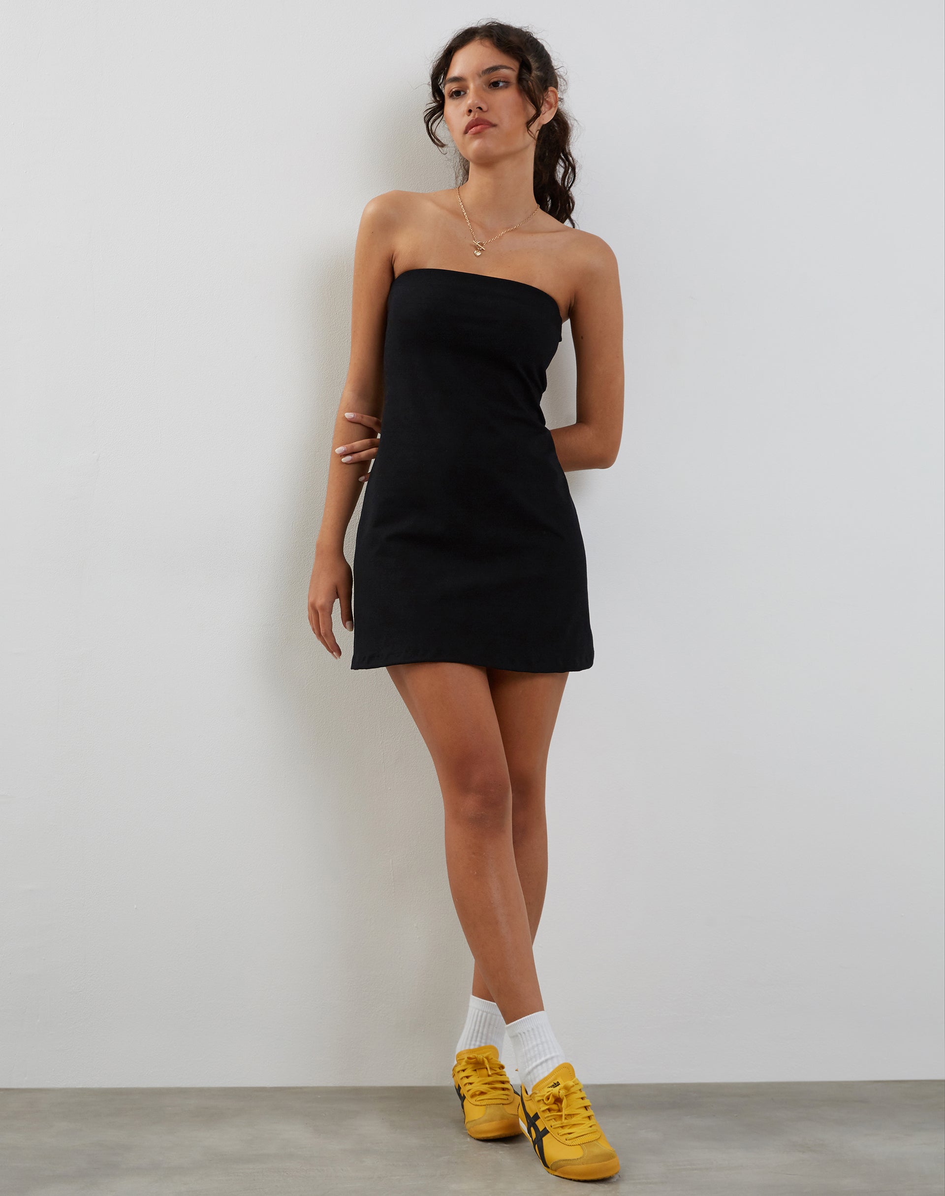Imagen de Jeriah Bandeau Mini Dress in Black