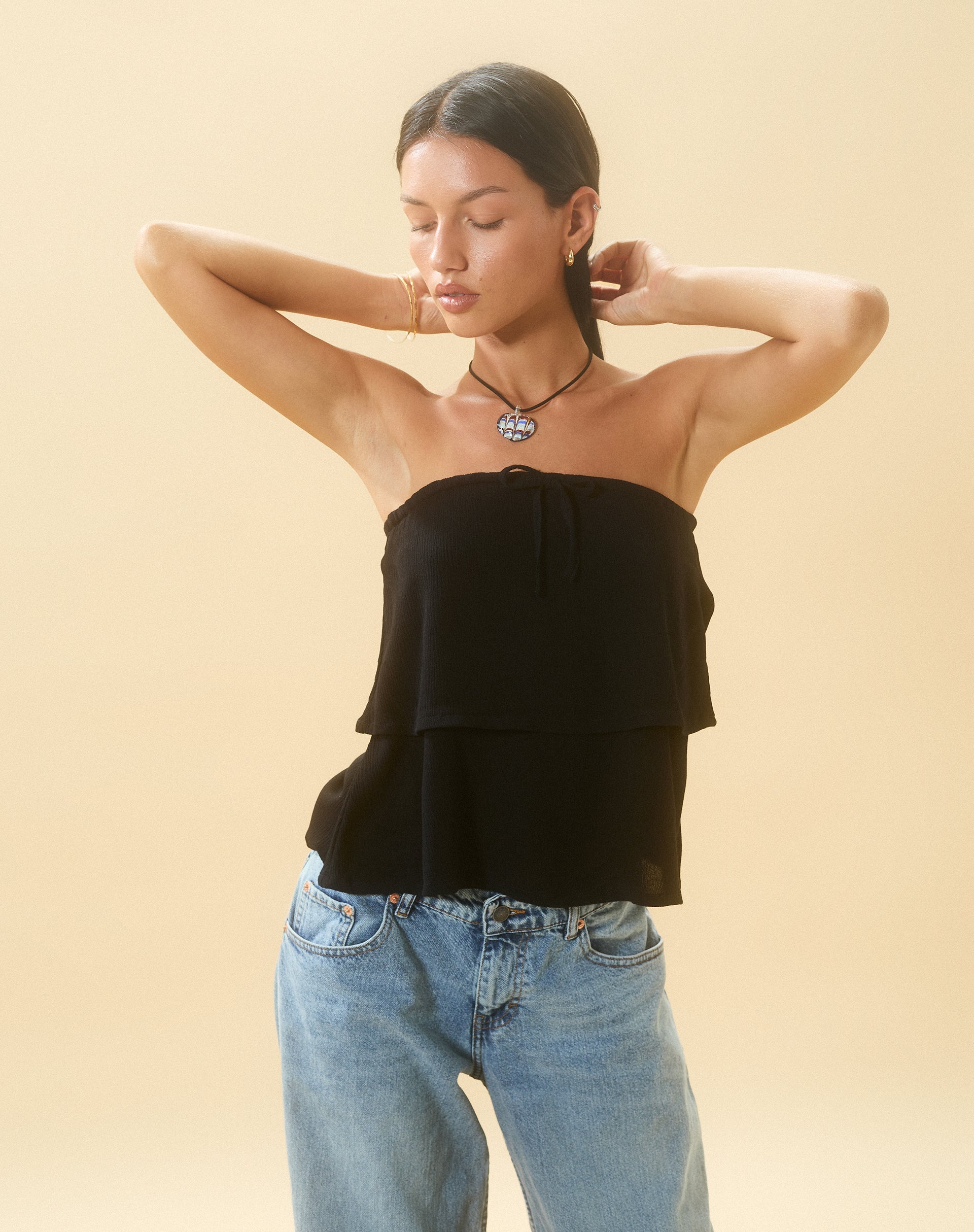 imagen de Jimin Layered Bandeau Top en Crinkle Black