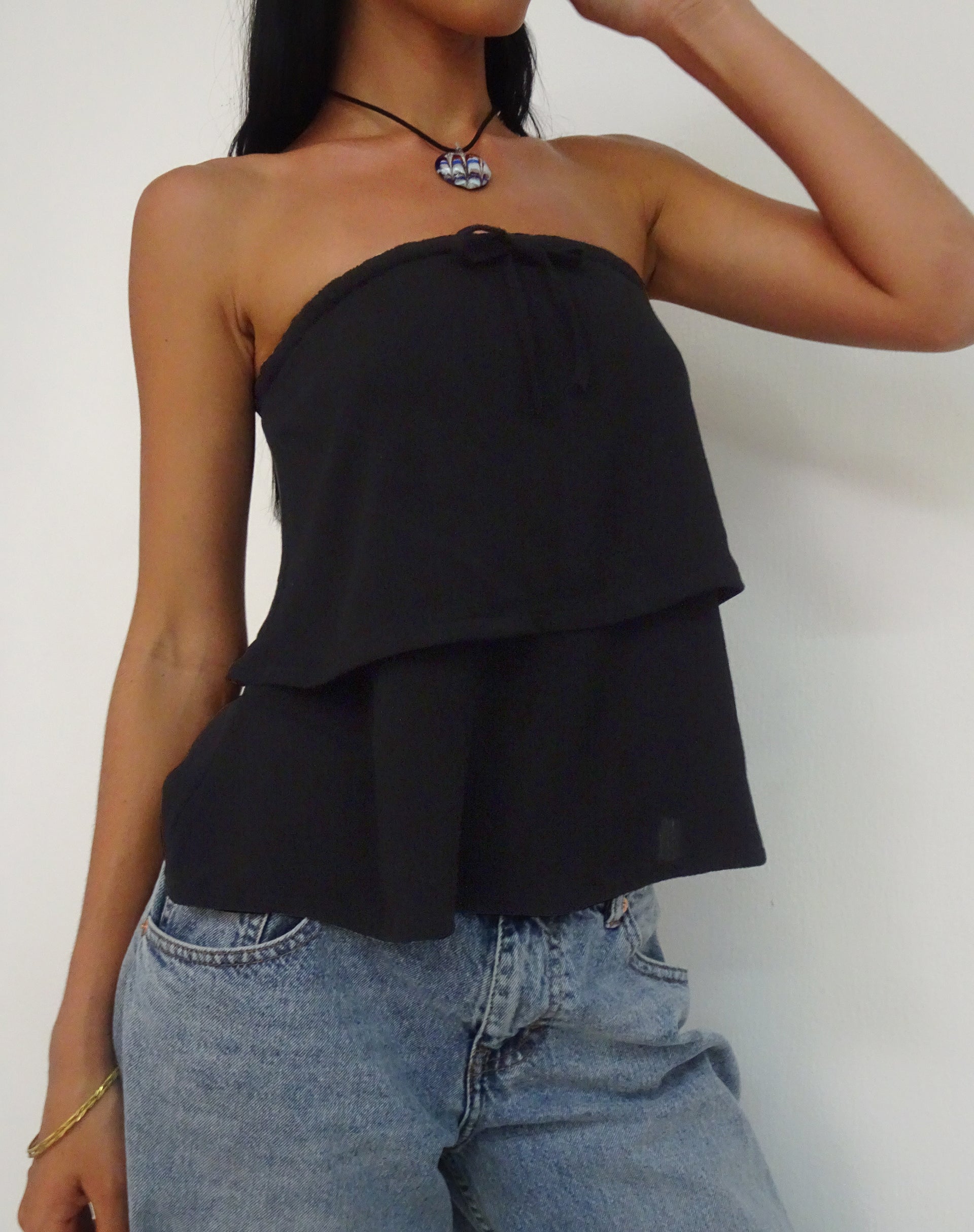 imagen de Jimin Layered Bandeau Top en Crinkle Black