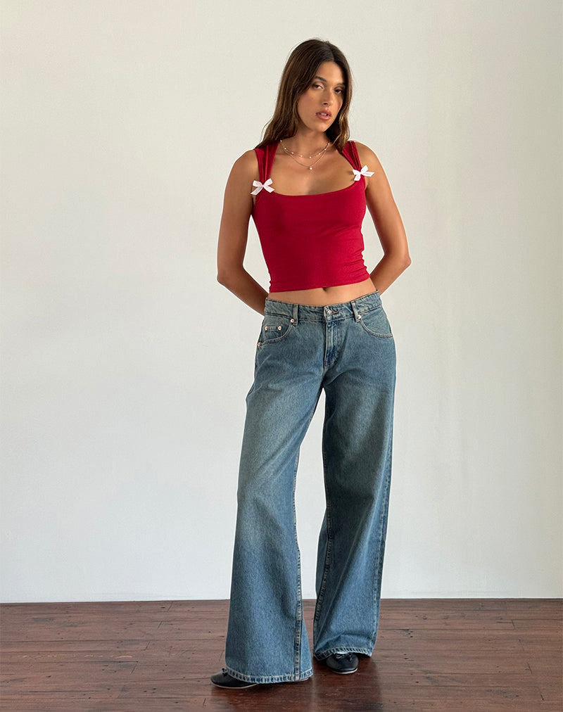Crop Top Jiniso en rojo adrenalina con lazos rosas