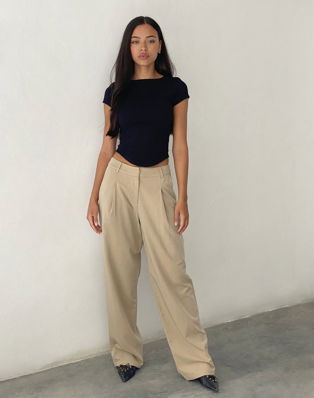 Pantalón ancho Sakaria en Tailoring Stone