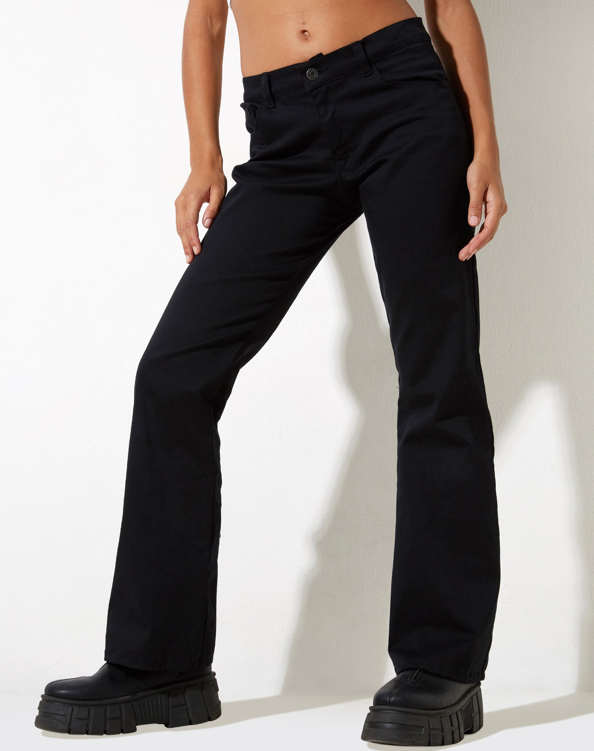 imagen de Jopan Flare Trouser en Twill Negro