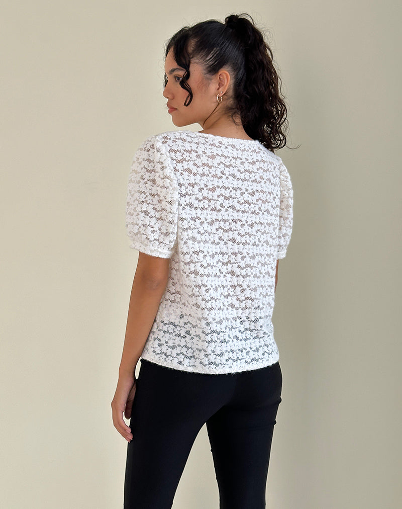 Imagen de Kaelyn Top en encaje Dahlia Marfil