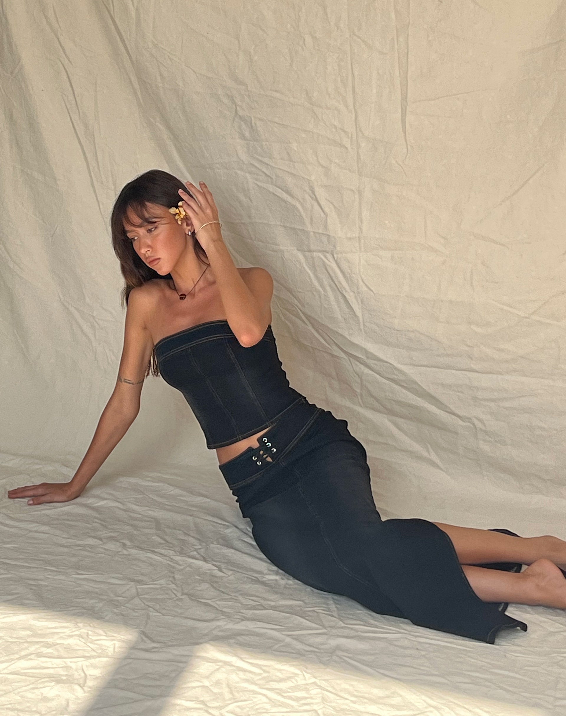 Imagen de Lafille Denim Maxi Skirt in Black Wash