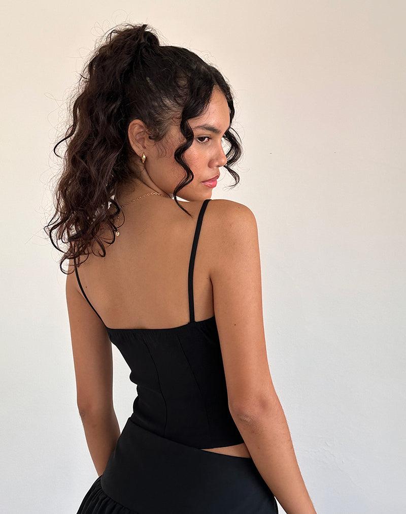 Imagen de Karda Cami Top en negro con cinta de contraste