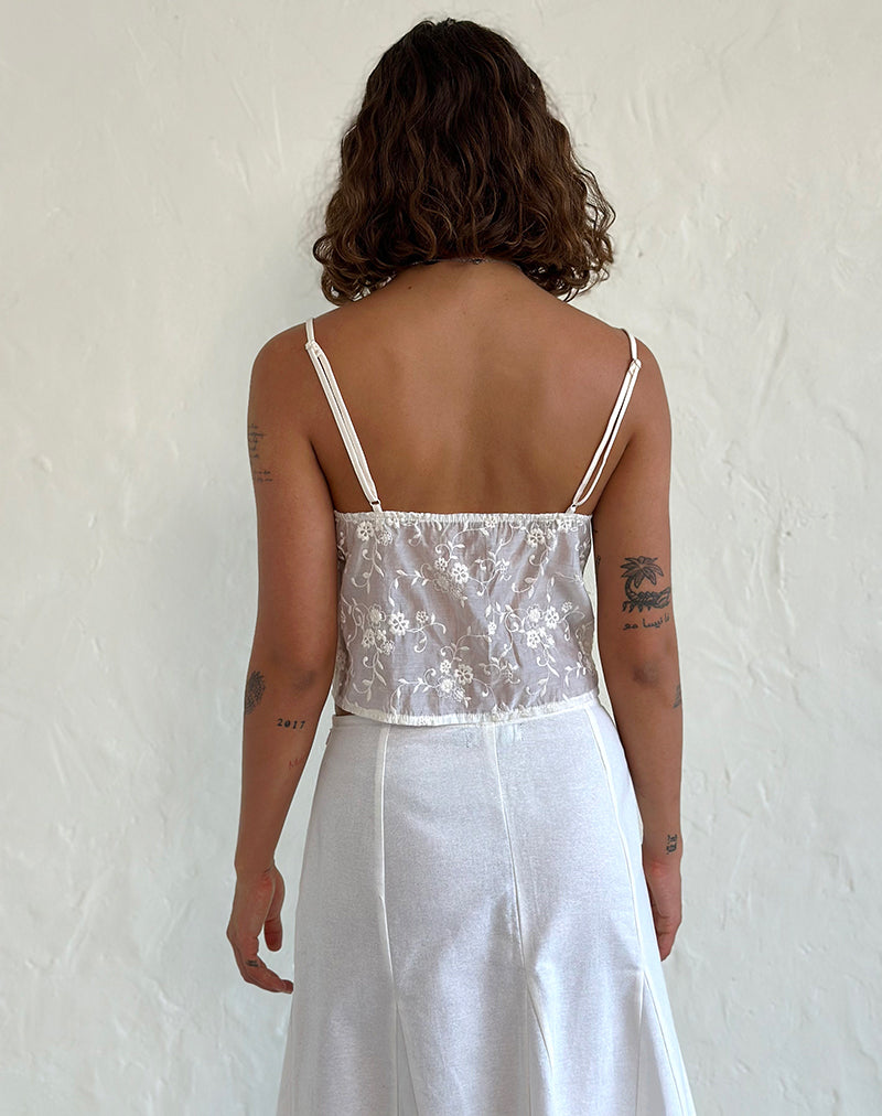 Imagen de Kasturi Top en Broderie Blanco