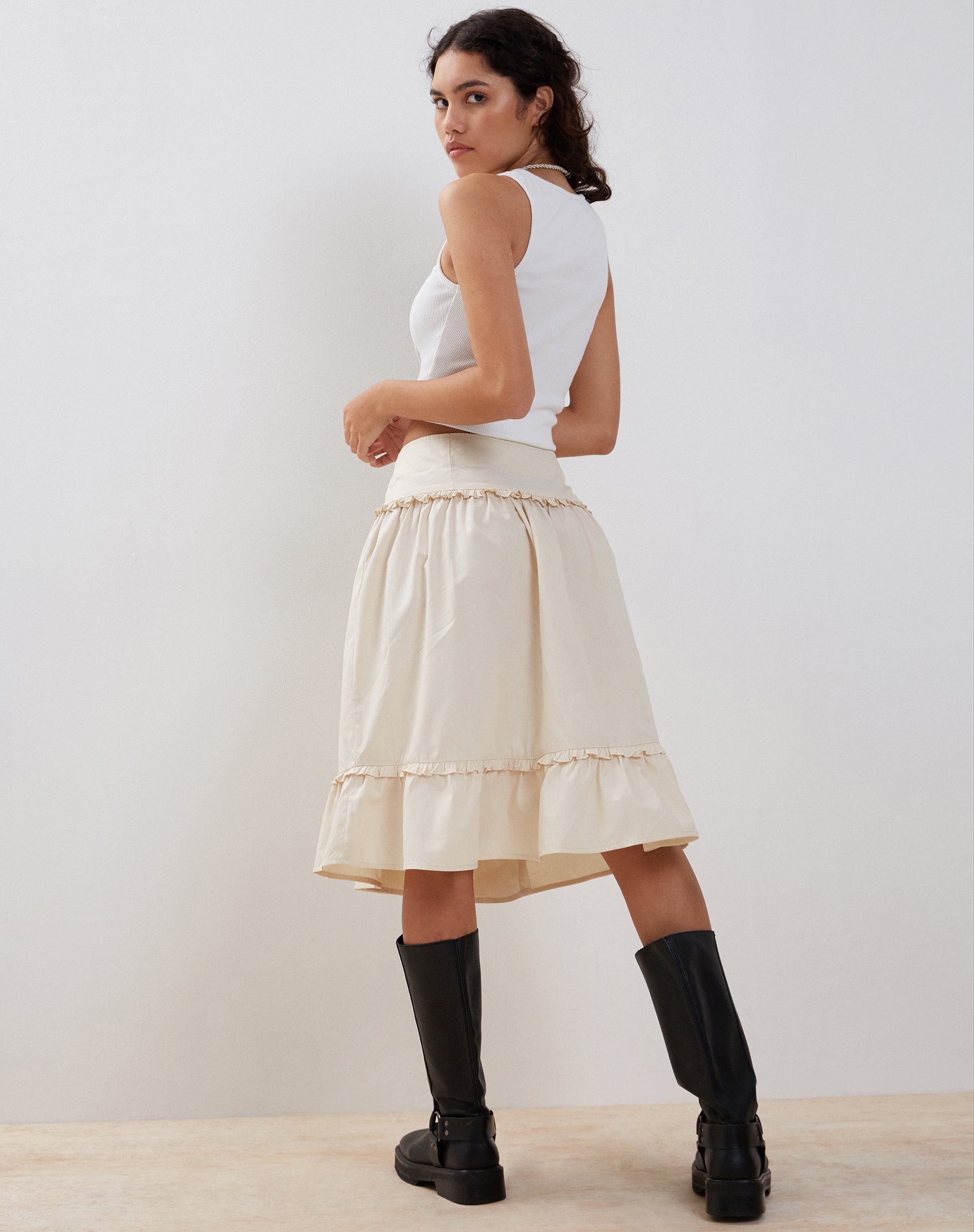 Imagen de Kasya Frill Hem Midi Wrap Skirt in Ivory