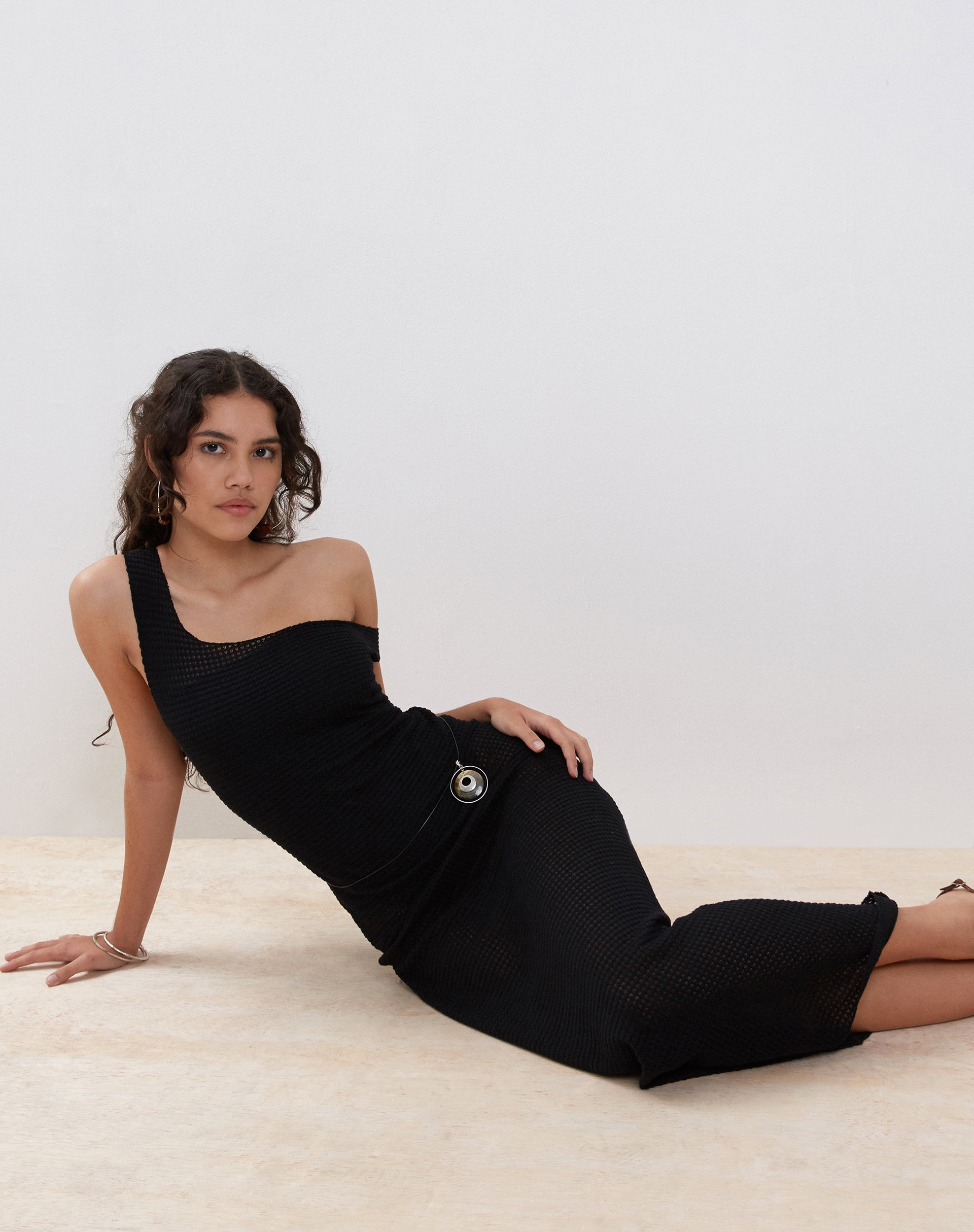 Imagen de Katja Maxi Dress in Black Textured Crochet