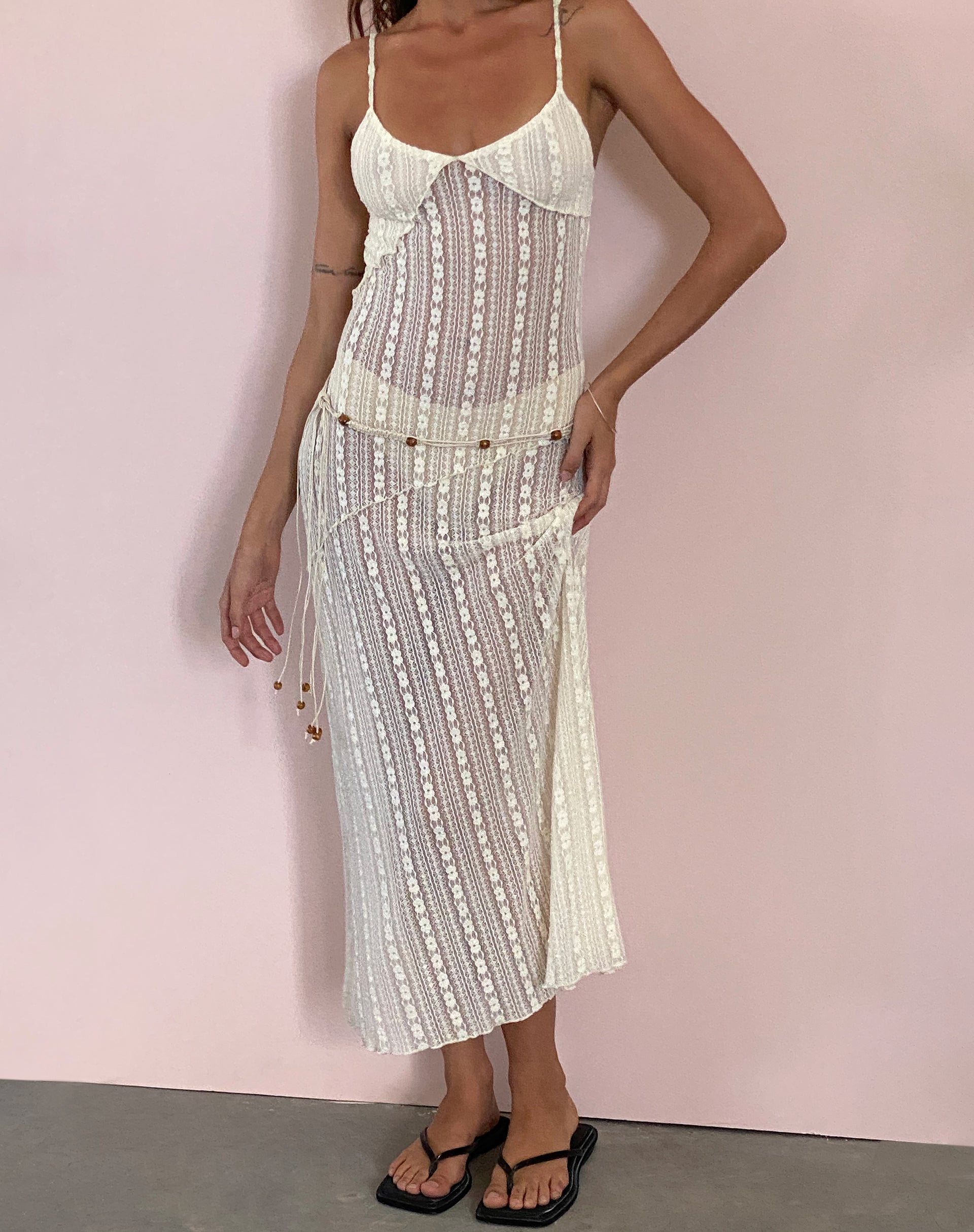 Imagen de Kehlani Sheer Midi Dress in Cream Lace