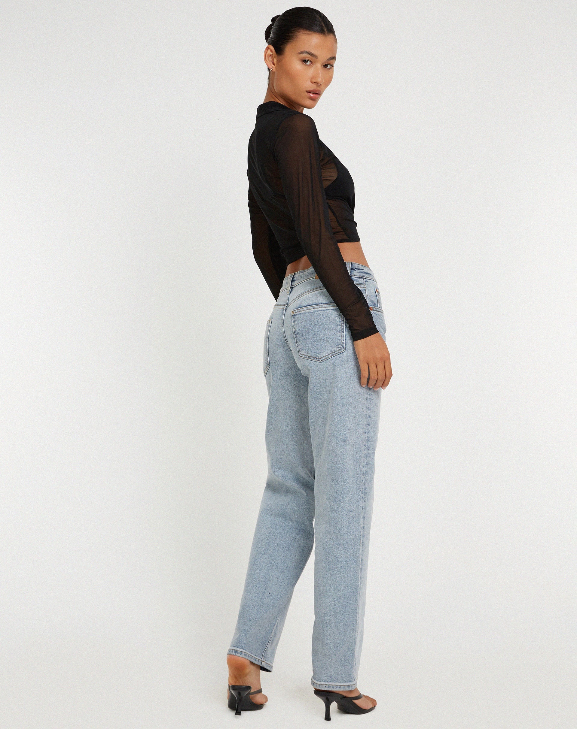 imagen de Kelly Cropped Shirt en Mesh Negro