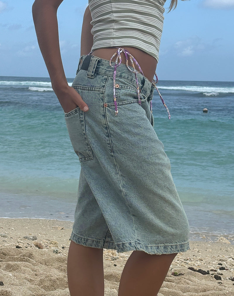 Imagen de Low Rise Skater Shorts in Bleach Denim