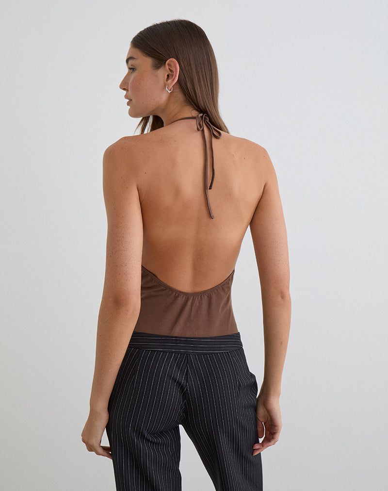 Imagen del body Kitty Deep Plunge en color cacao.