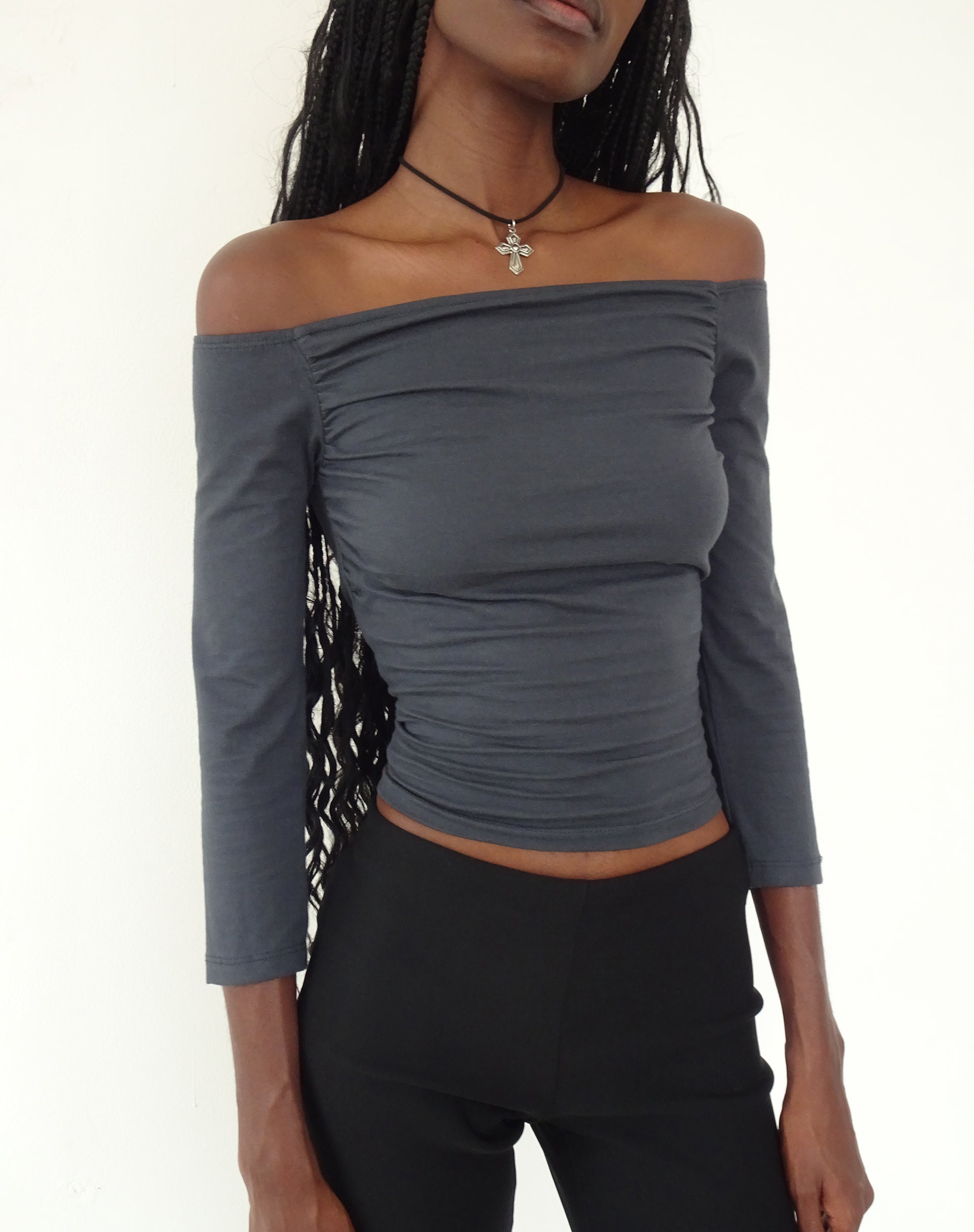 Imagen de Koby Off Shoulder Bardot Top en Ocean Storm