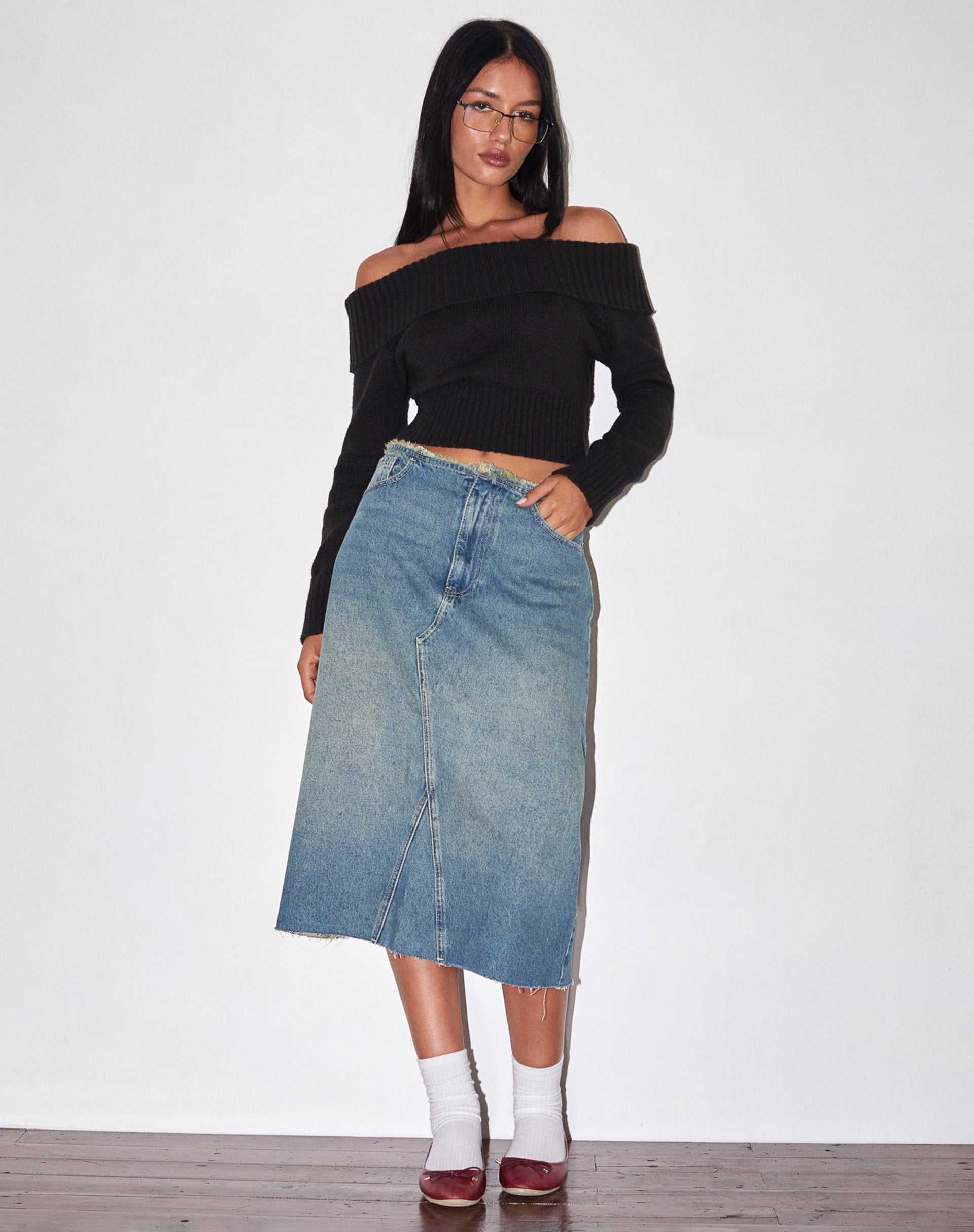 Imagen de Falda midi vaquera de tiro bajo en azul vintage verde