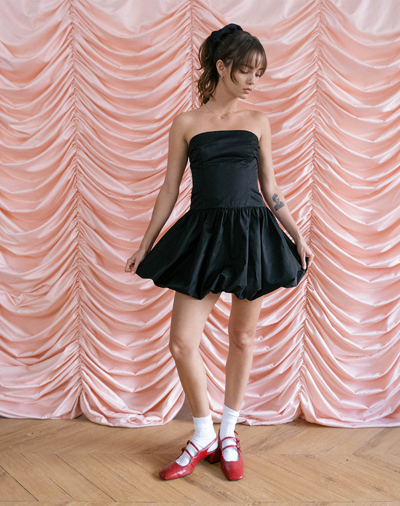 Imagen del minivestido Krayofa Puffball en negro